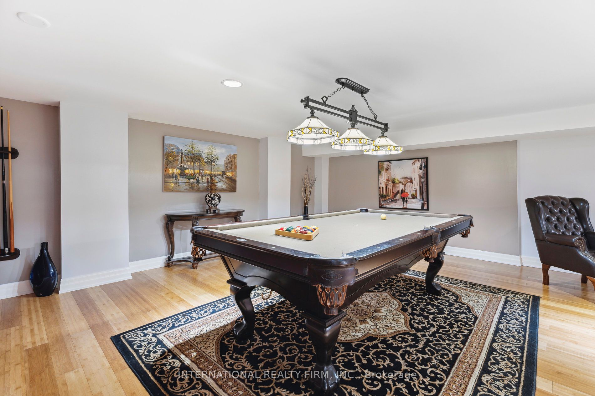6 Pinehurst Lane