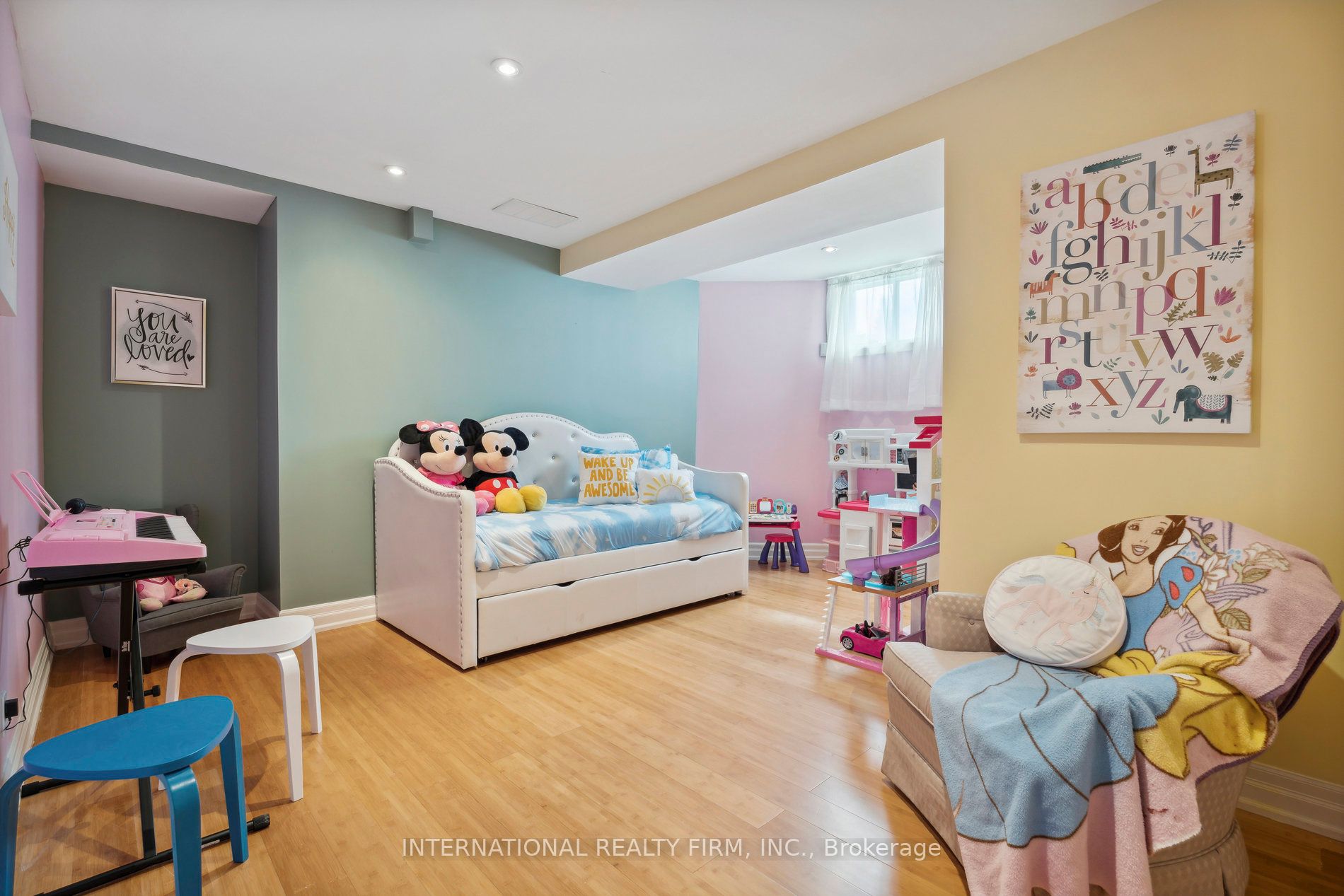 6 Pinehurst Lane