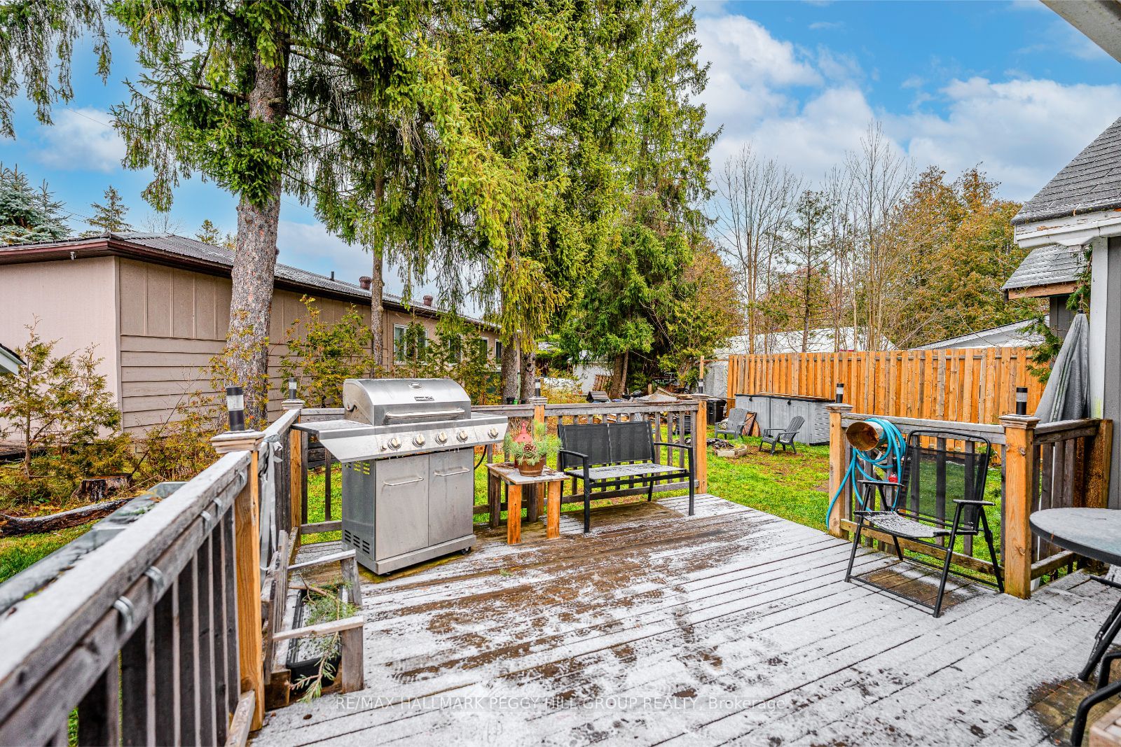 3 Simcoeside Ave