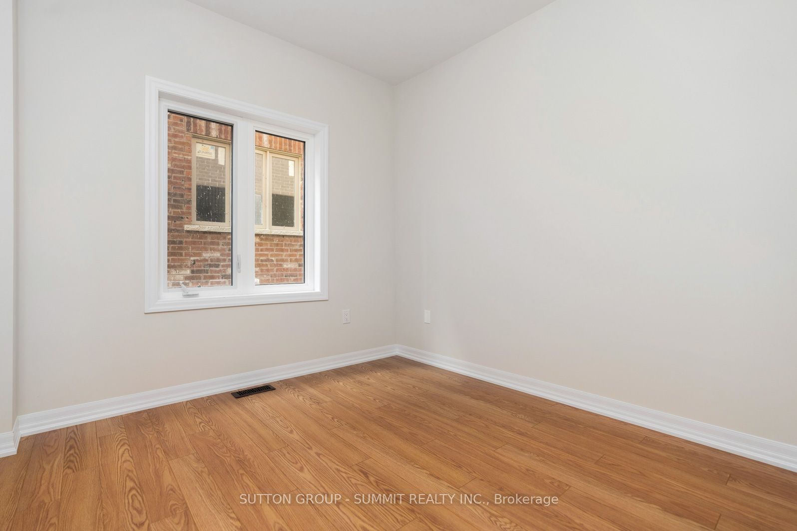 242 Warden St