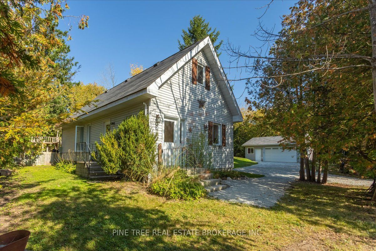 2 Myrtle Ave