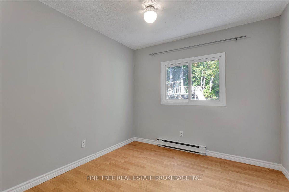 2 Myrtle Ave