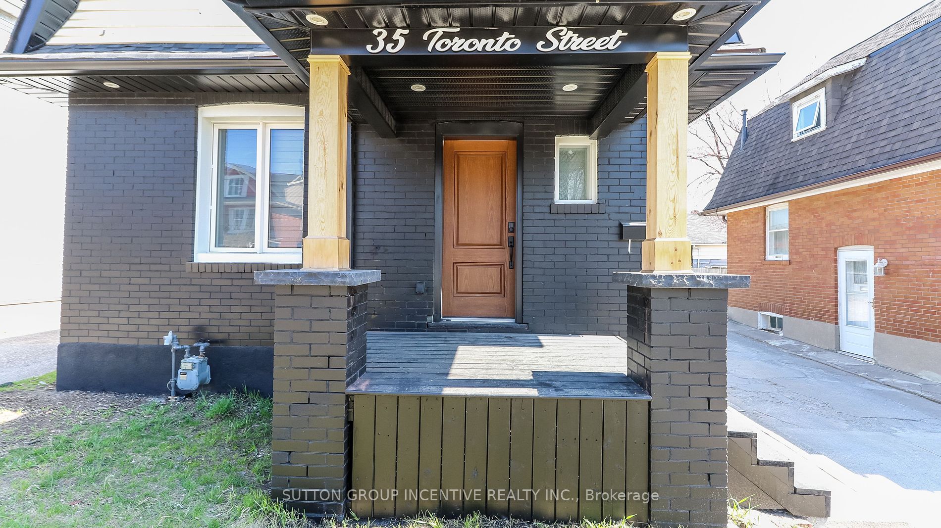 35 Toronto Street