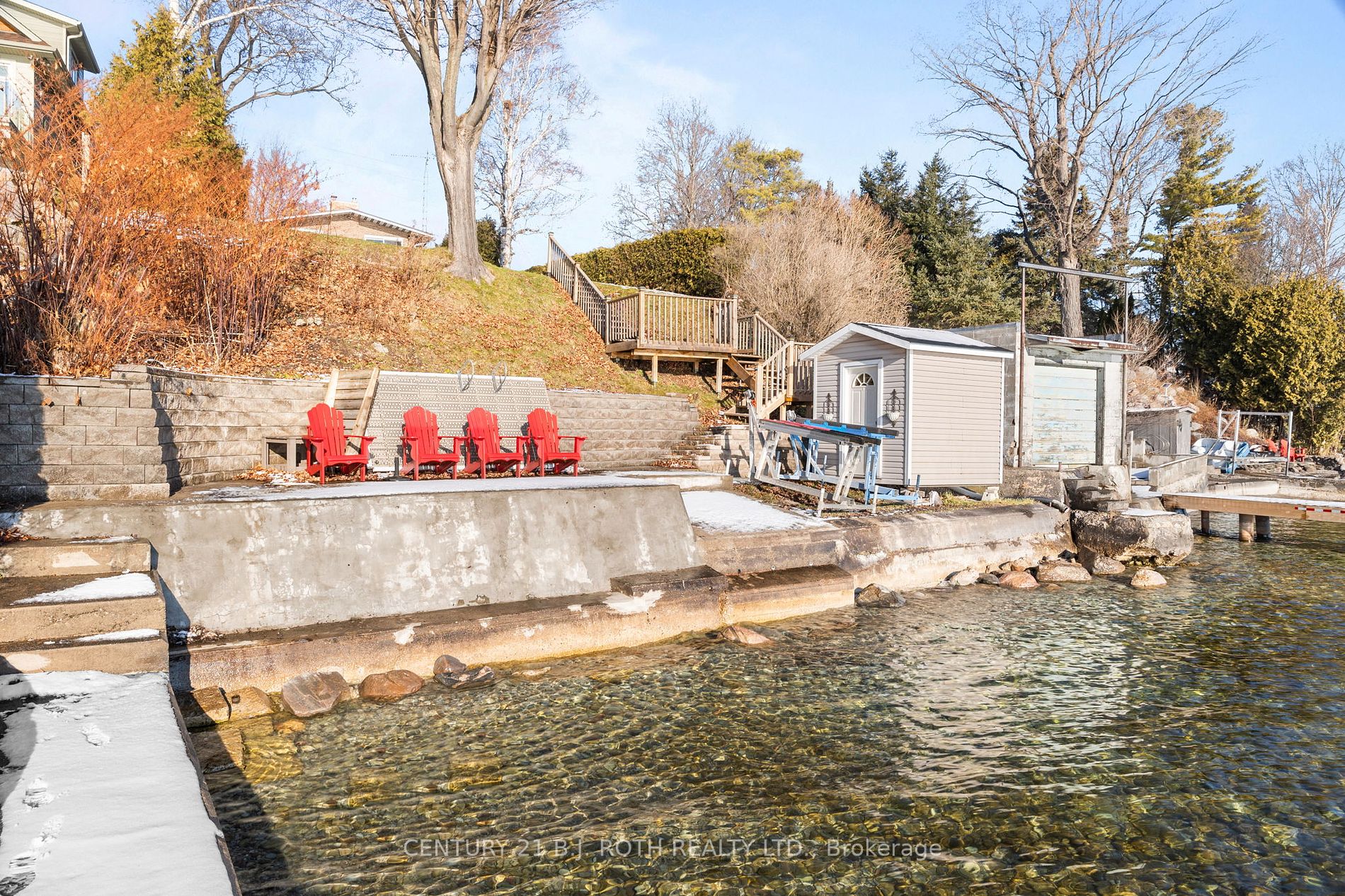 2679 Lakeshore Road E