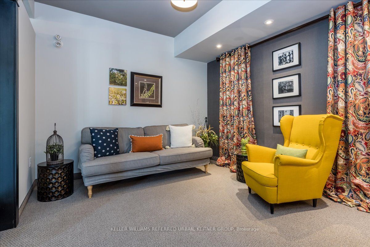7 Greenwich St, #310