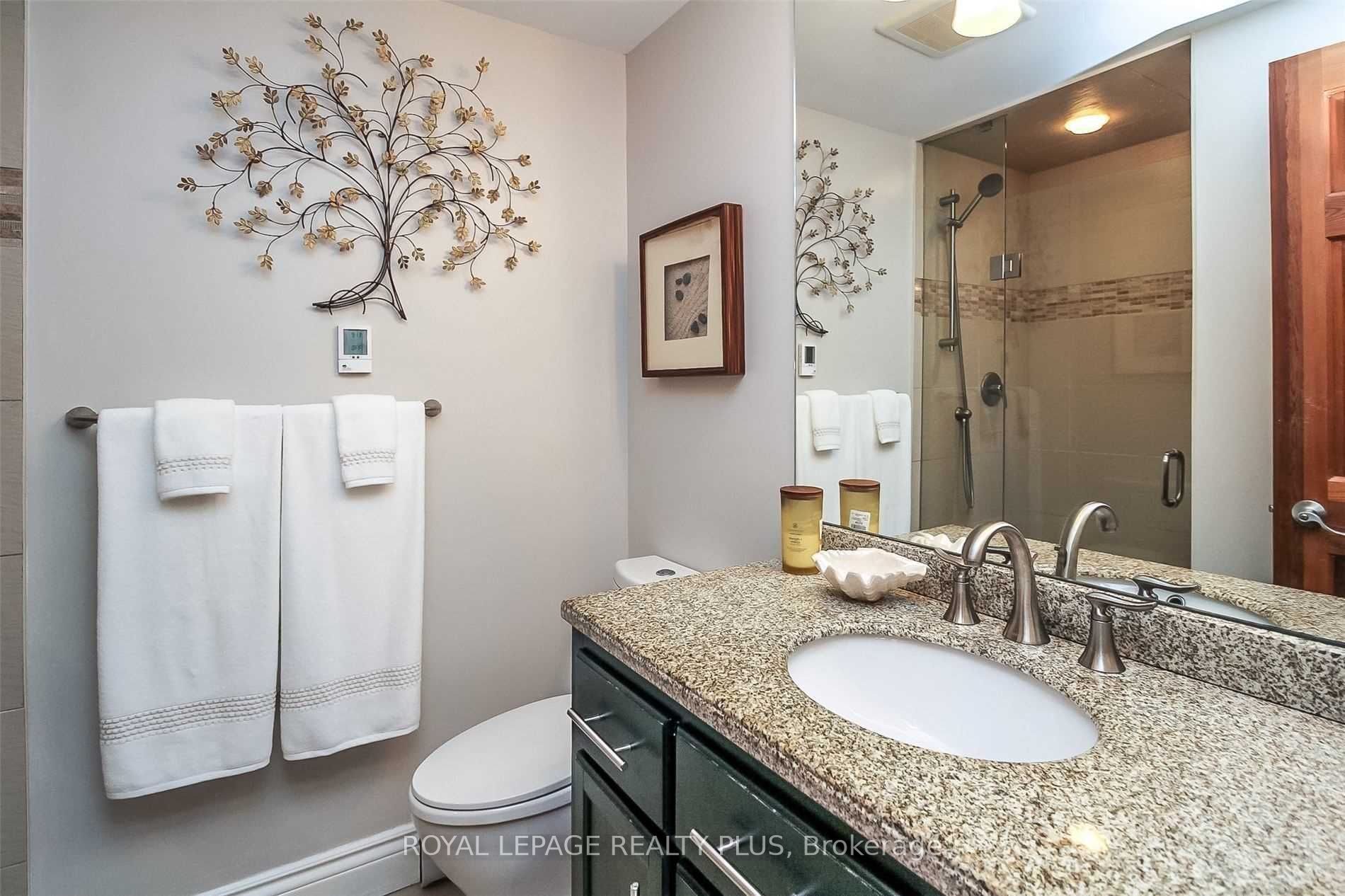 44 Trott Boulevard, #6