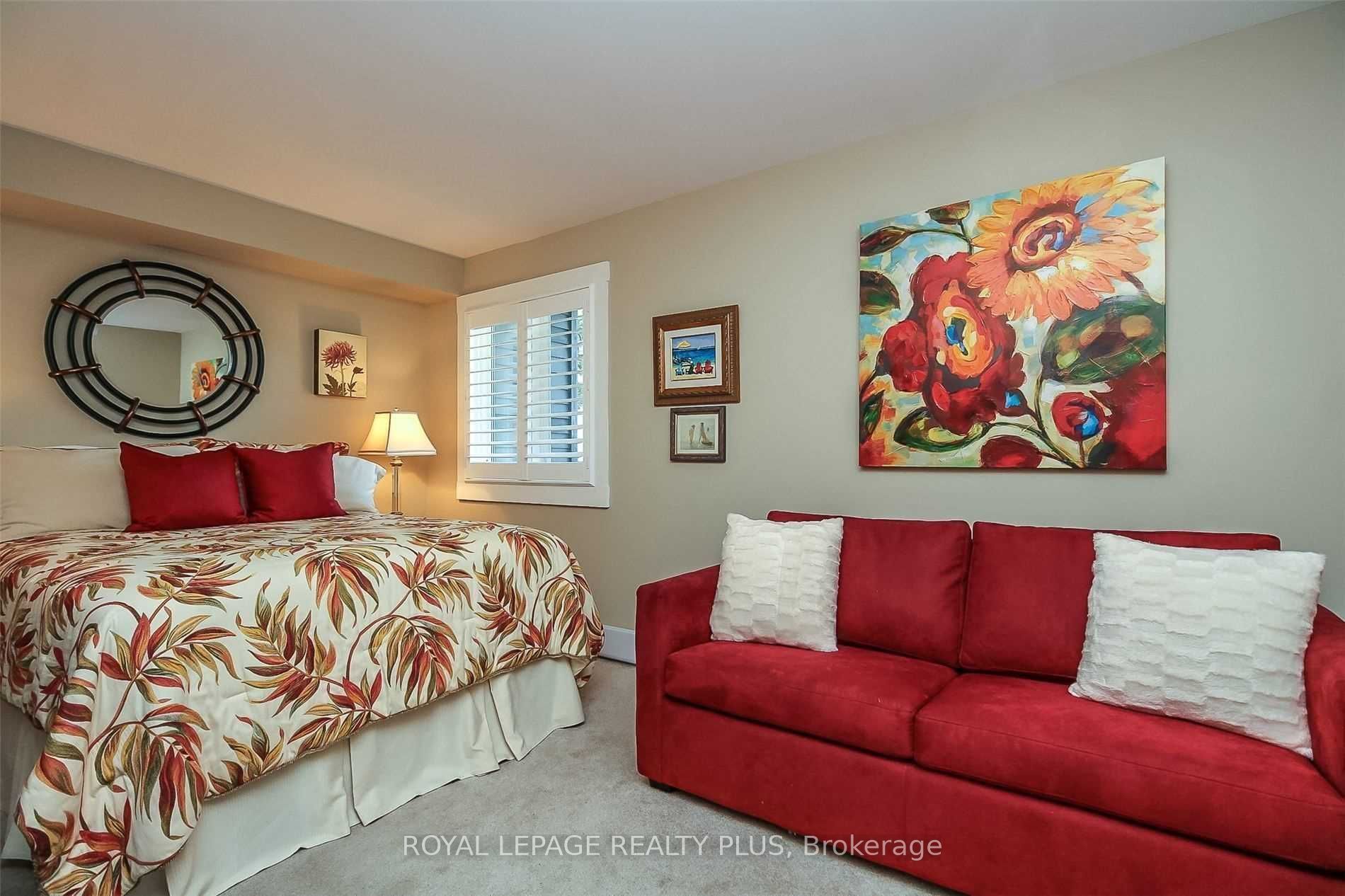 44 Trott Boulevard, #6