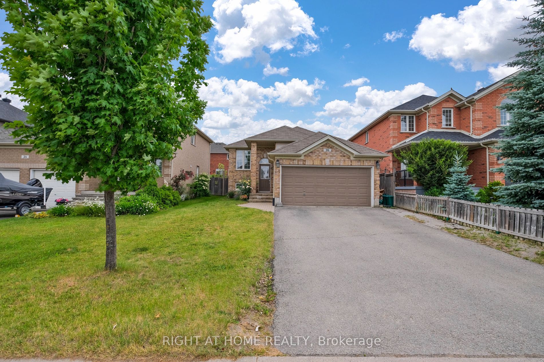 26 Empire Dr