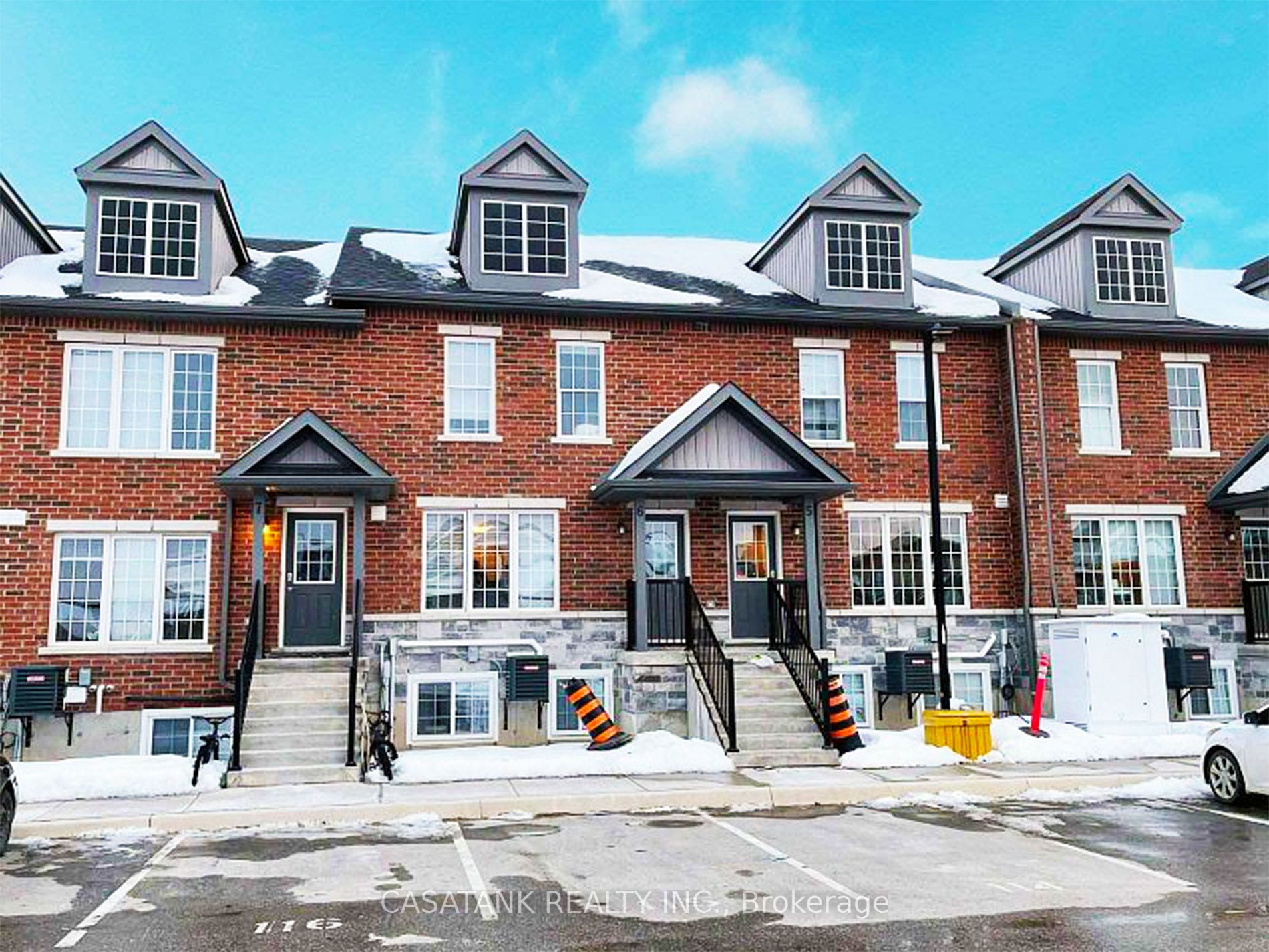 244 Penetanguishene Rd, #15