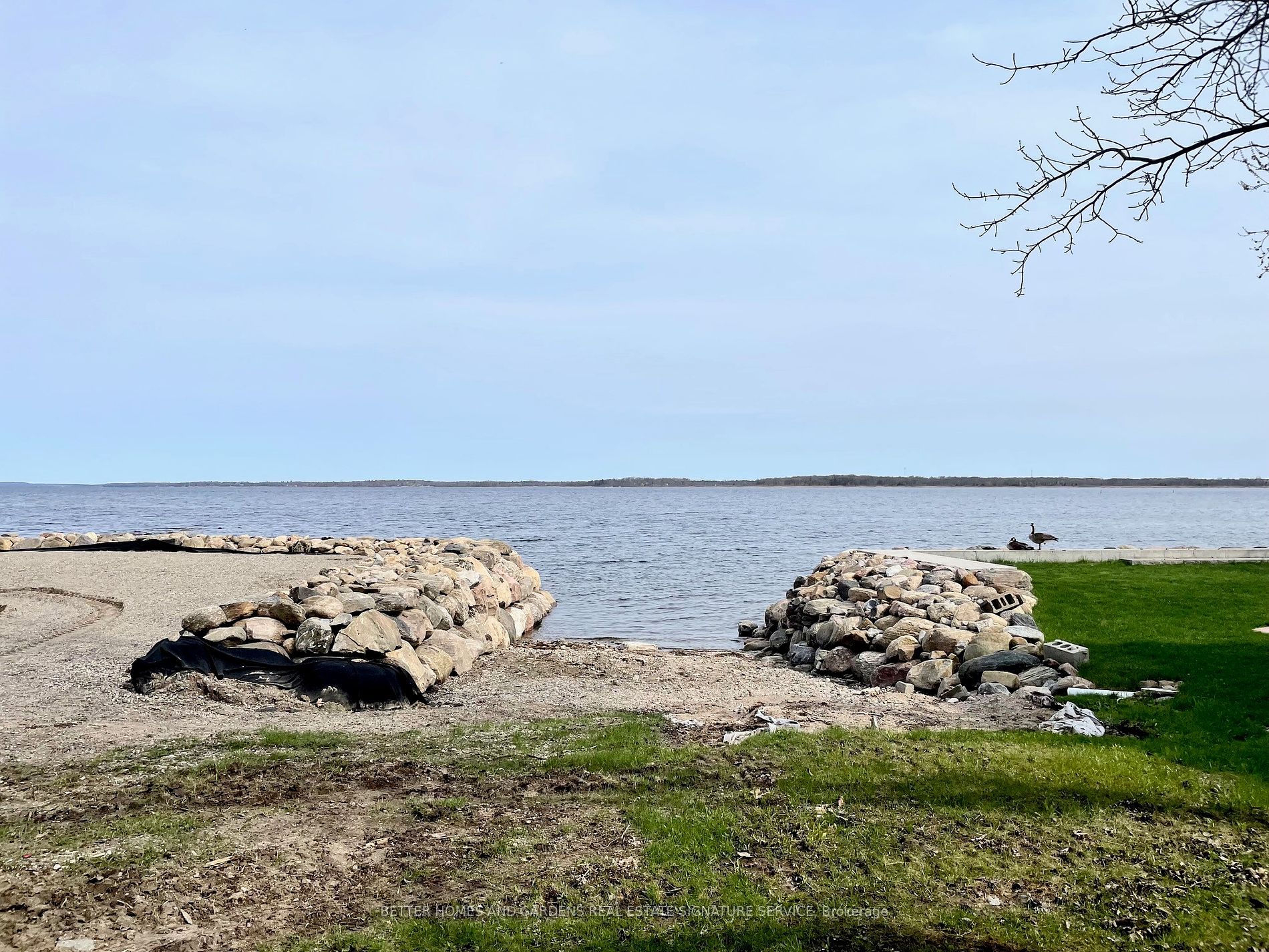 257 ROBINS POINT Road