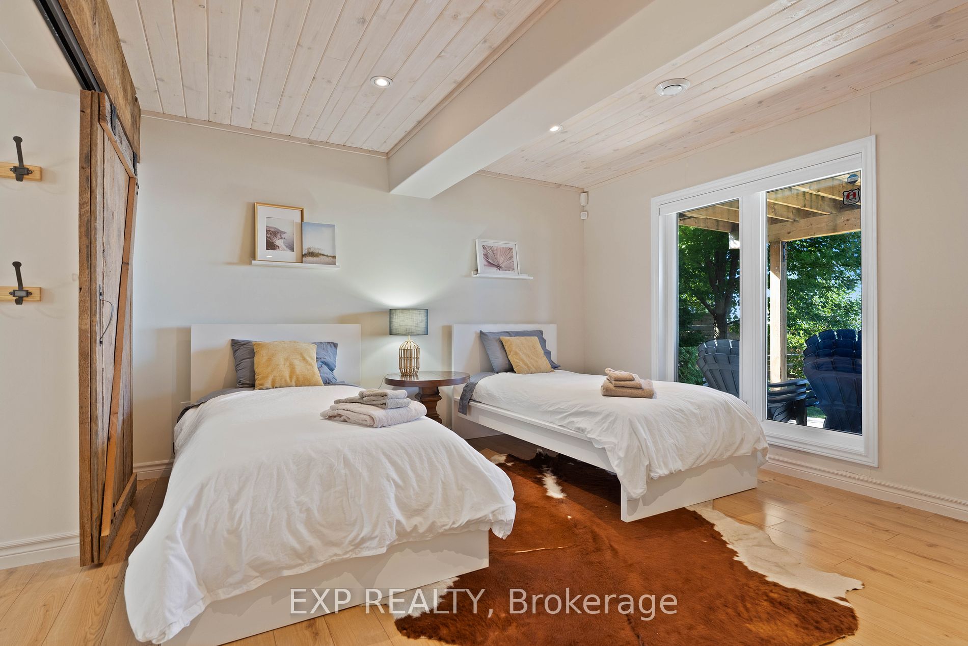 81 Beach Road