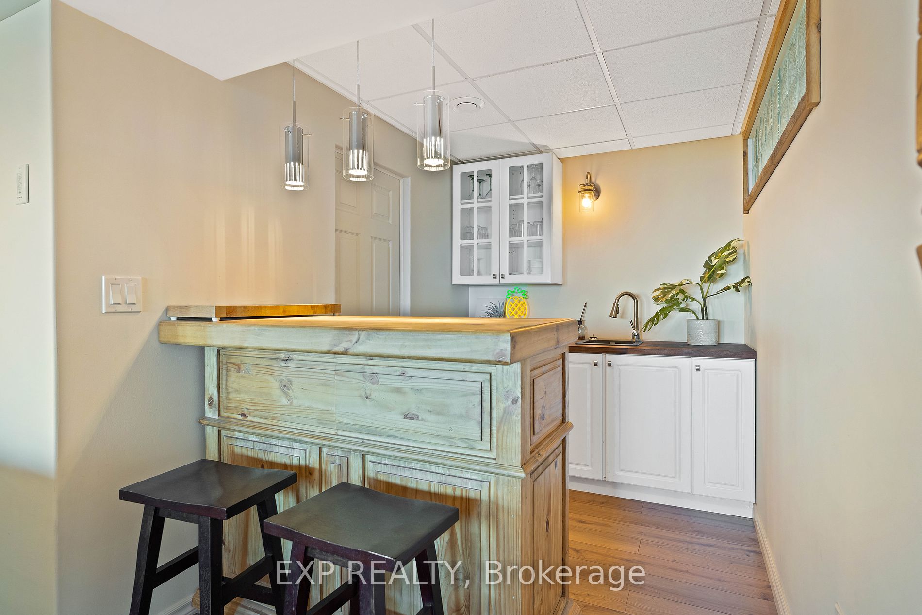 81 Beach Road