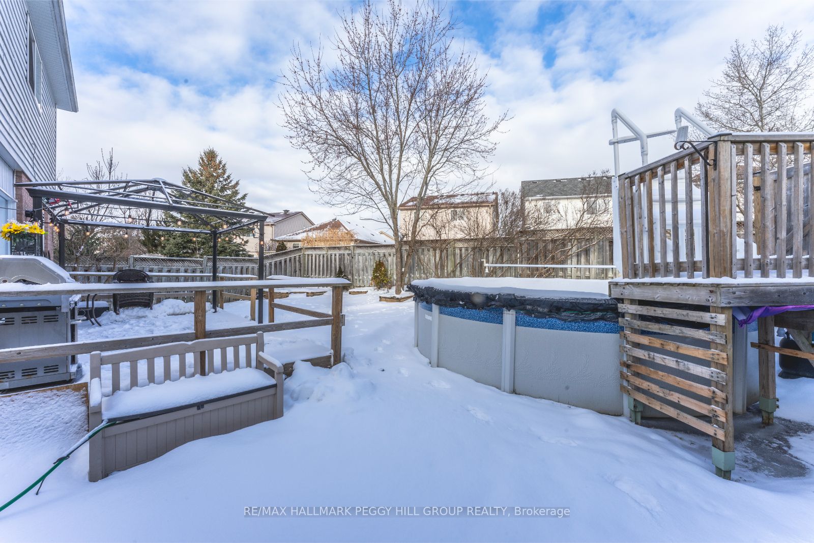 26 Moir Cres