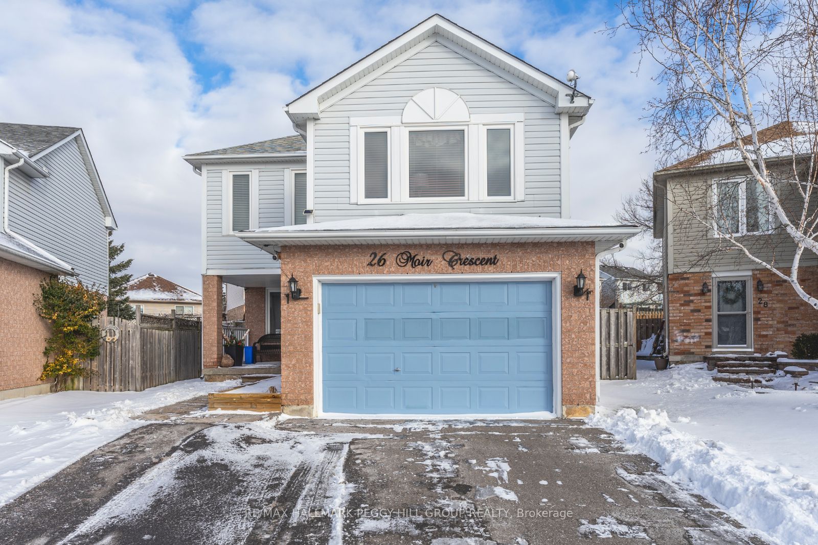 26 Moir Cres