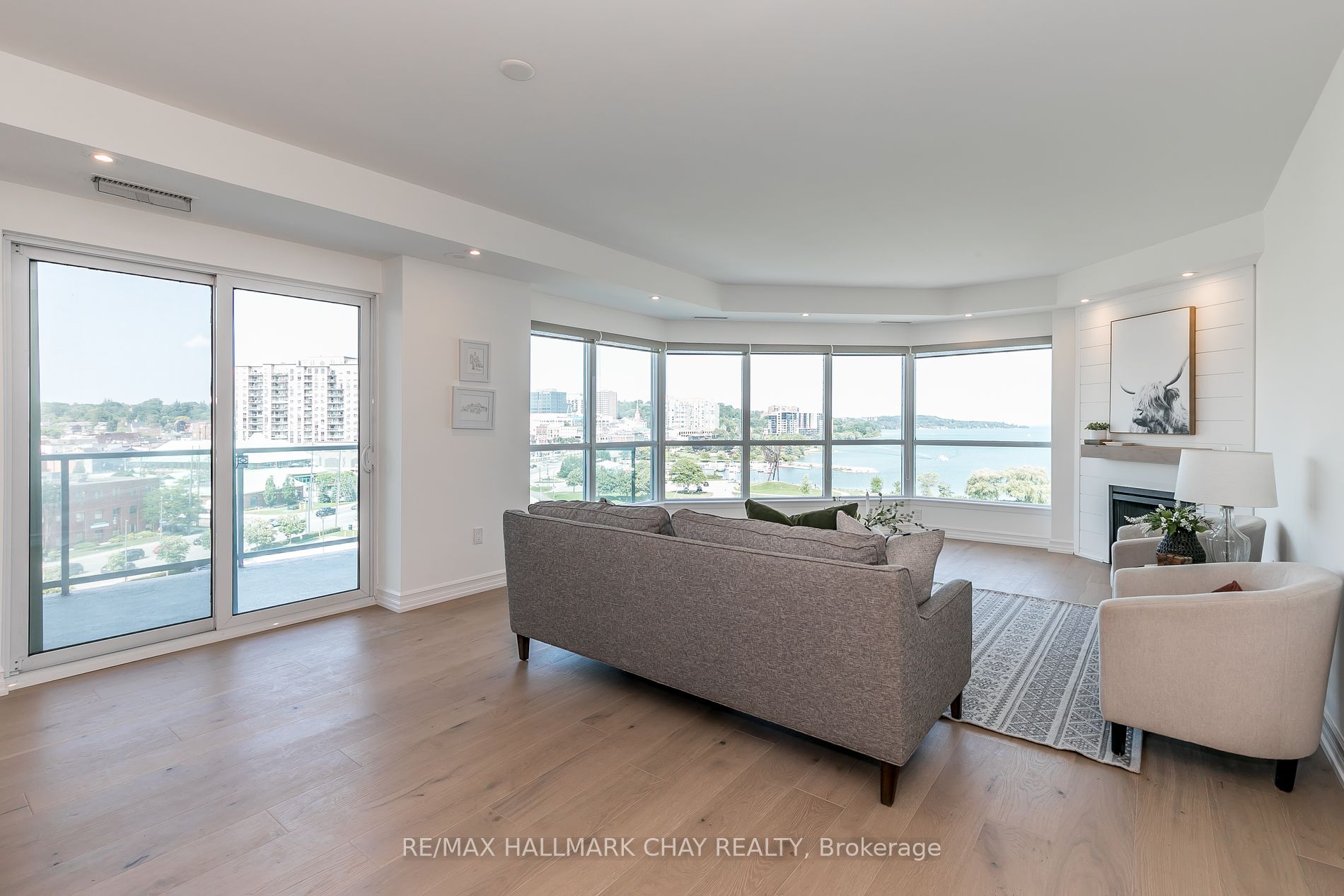 6 Toronto St, #801