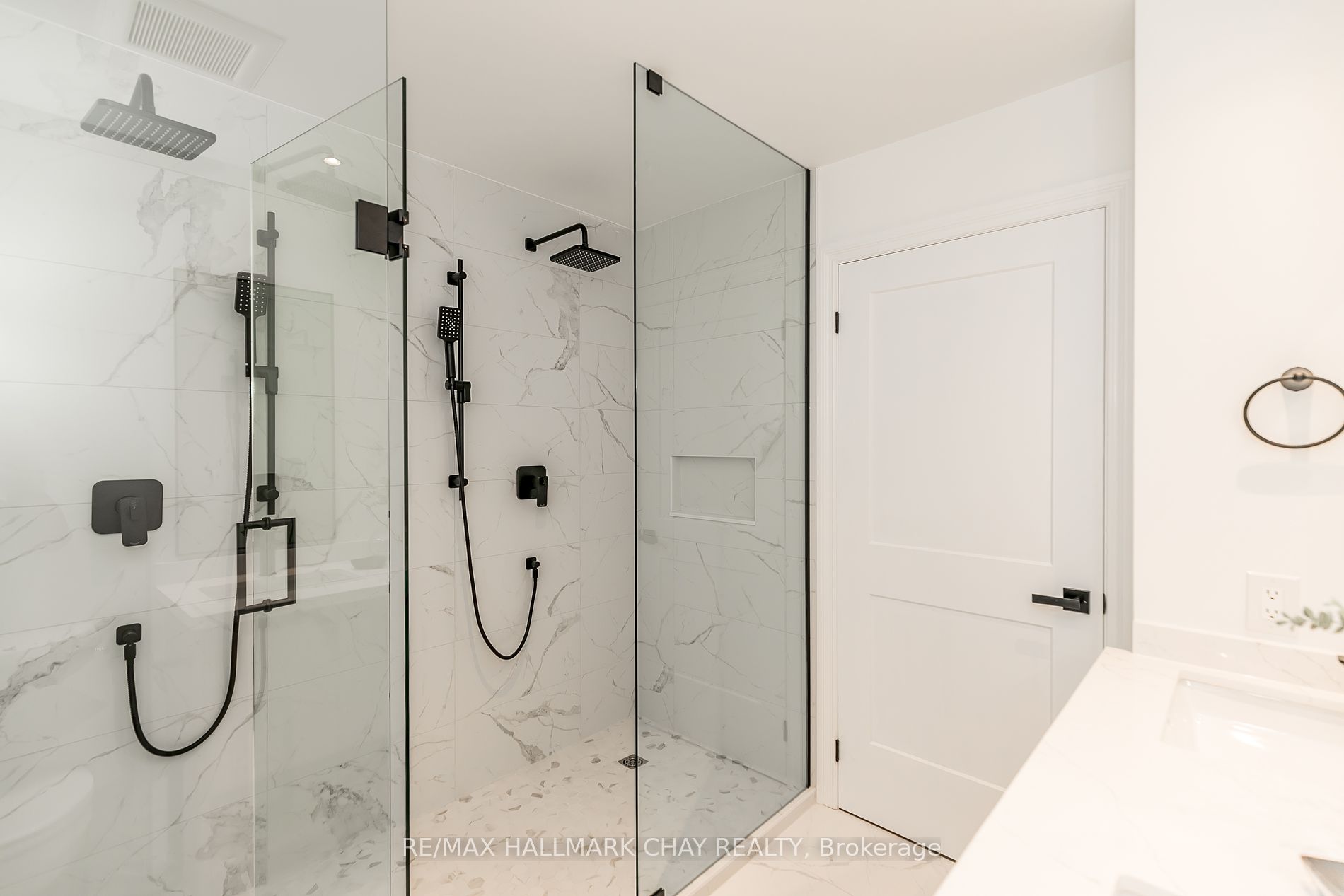 6 Toronto St, #801