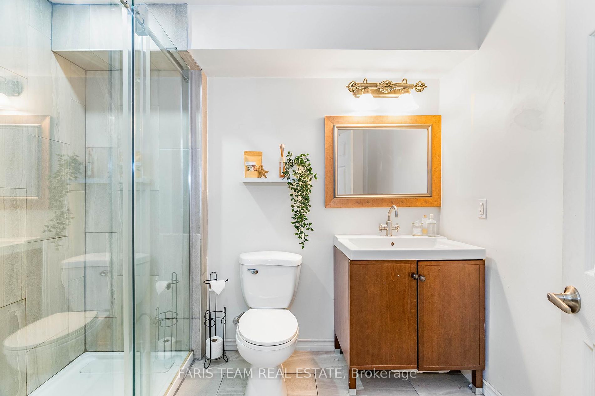 180 Isabella Dr