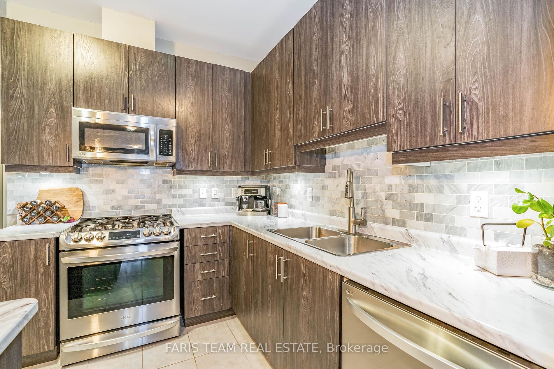 180 Isabella Dr