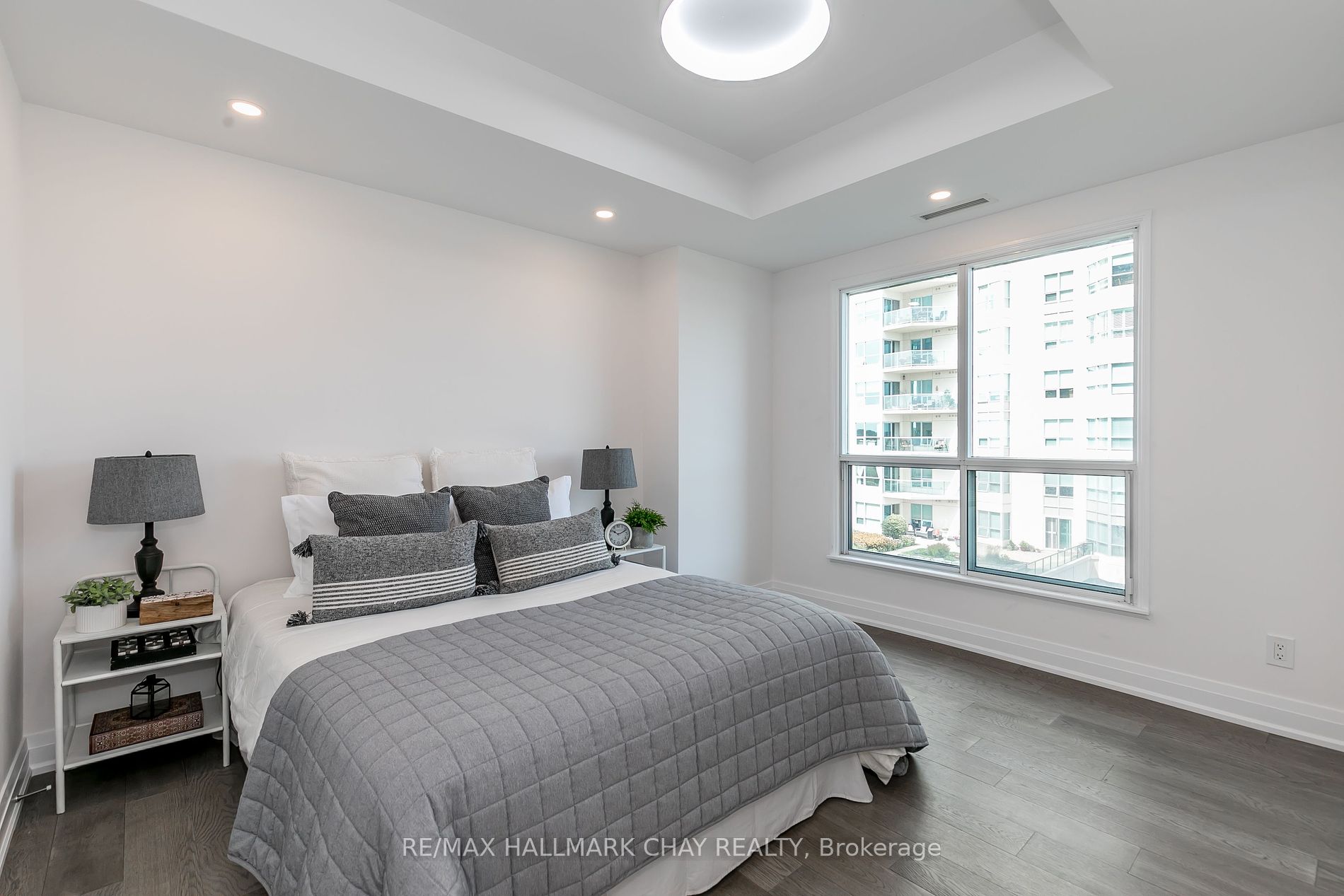 2 Toronto Street, #509