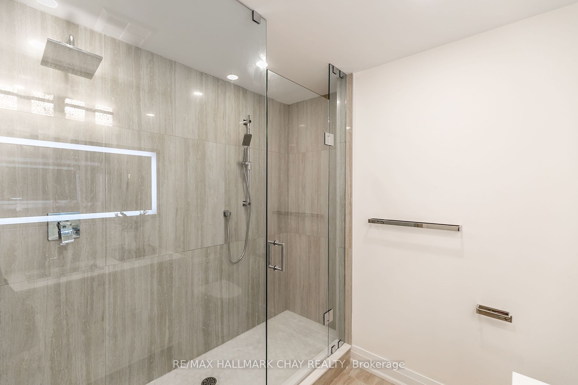 2 Toronto Street, #509