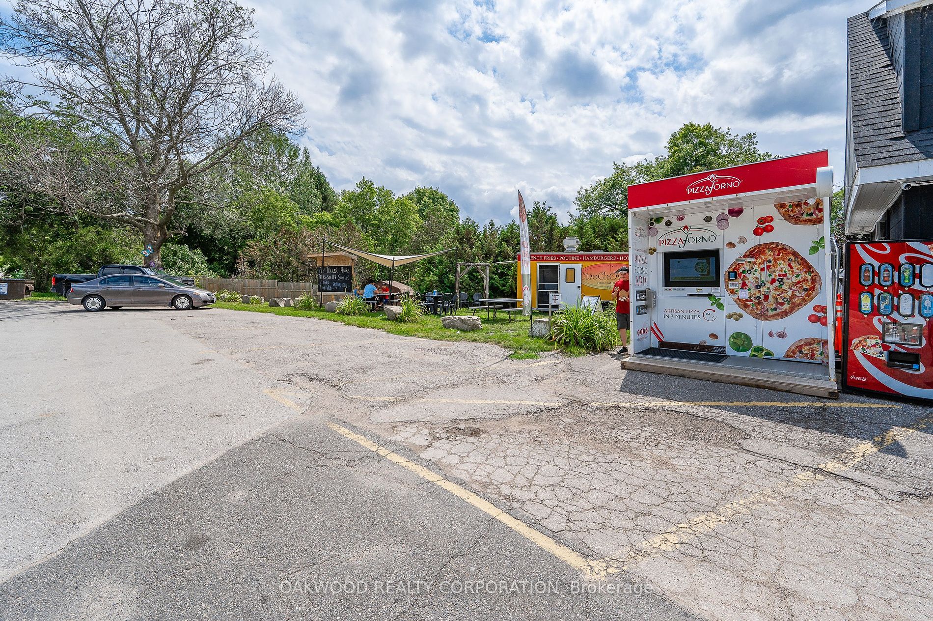 8626 Highway 12 W