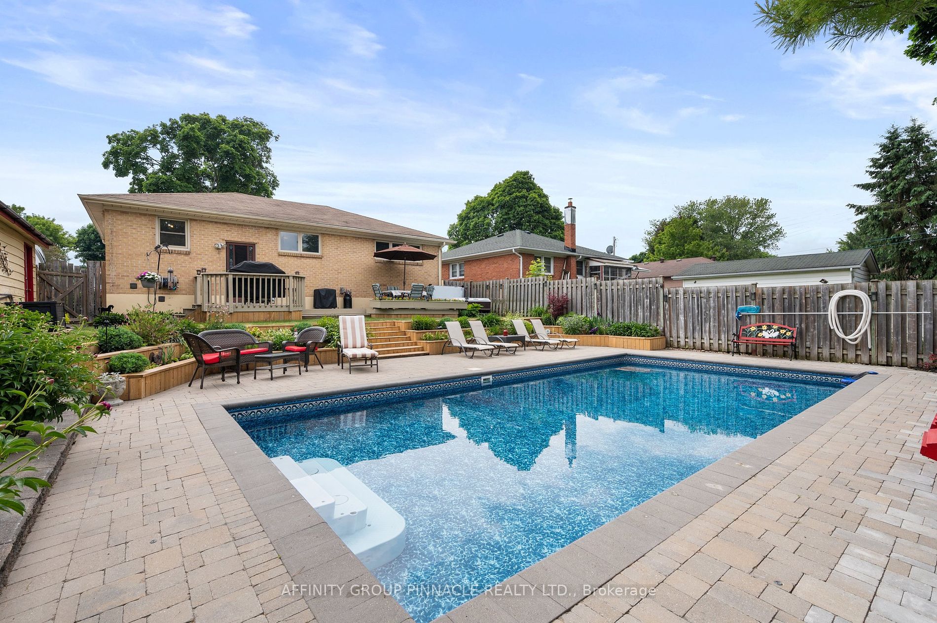 59 Oakley Park Sq
