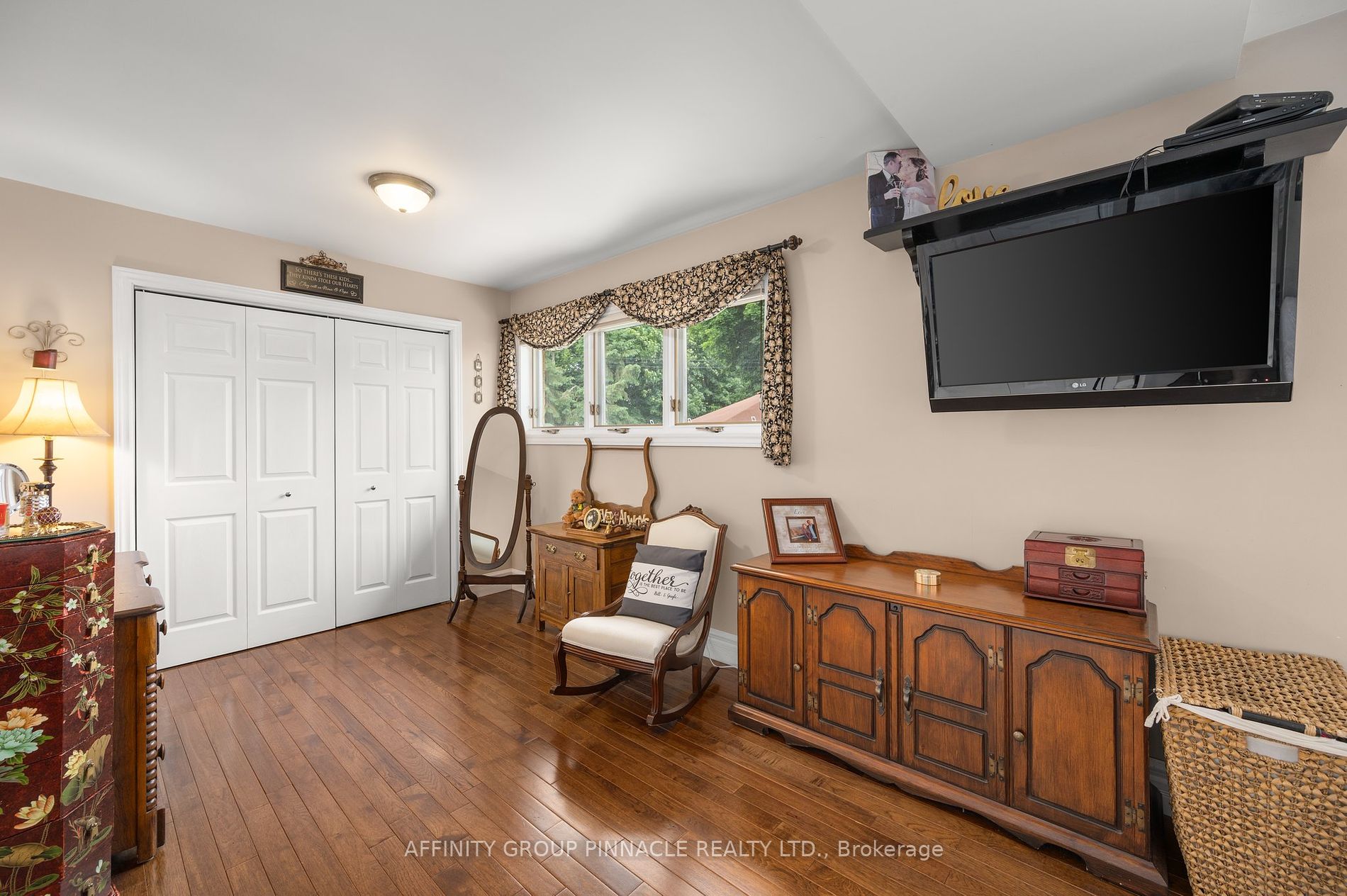 59 Oakley Park Sq