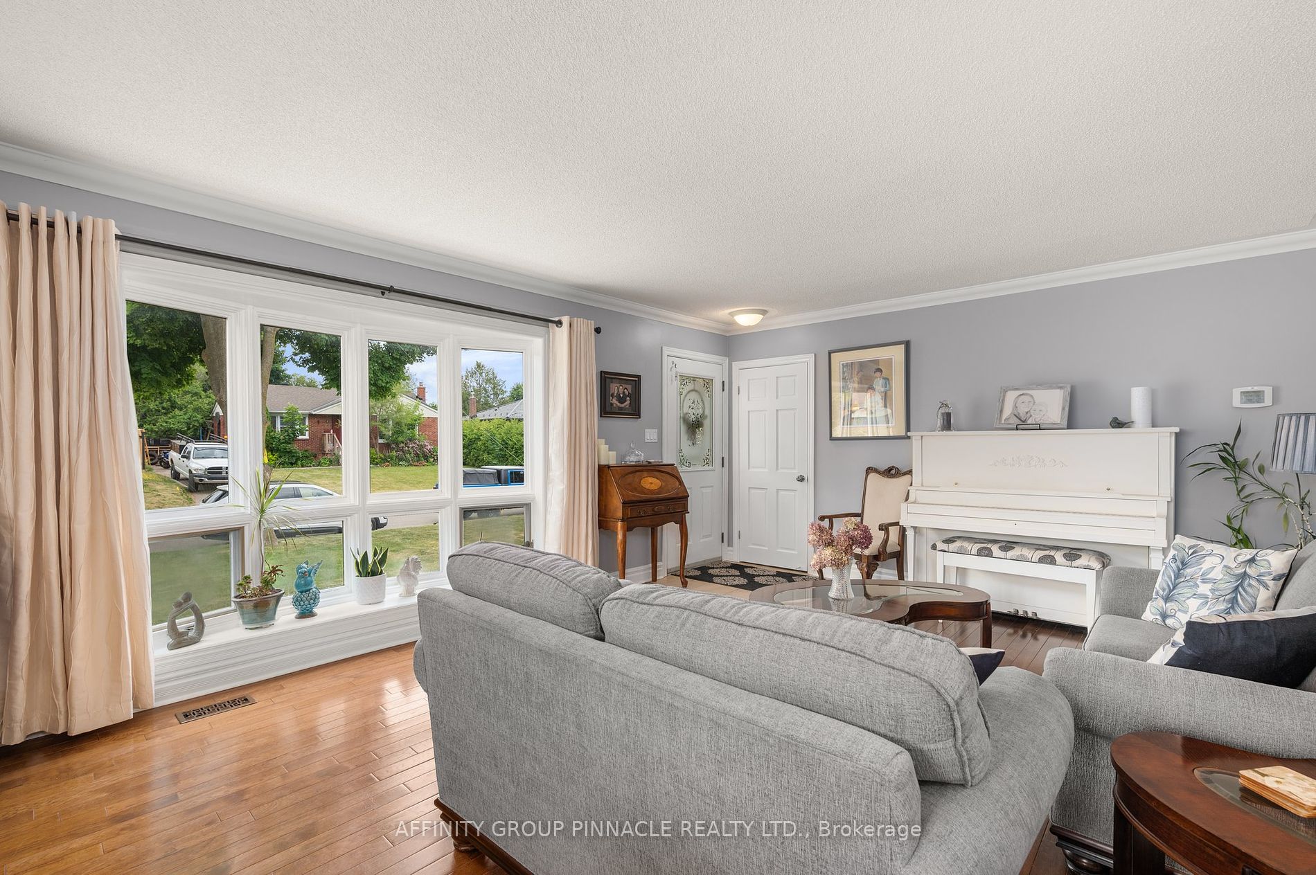 59 Oakley Park Sq