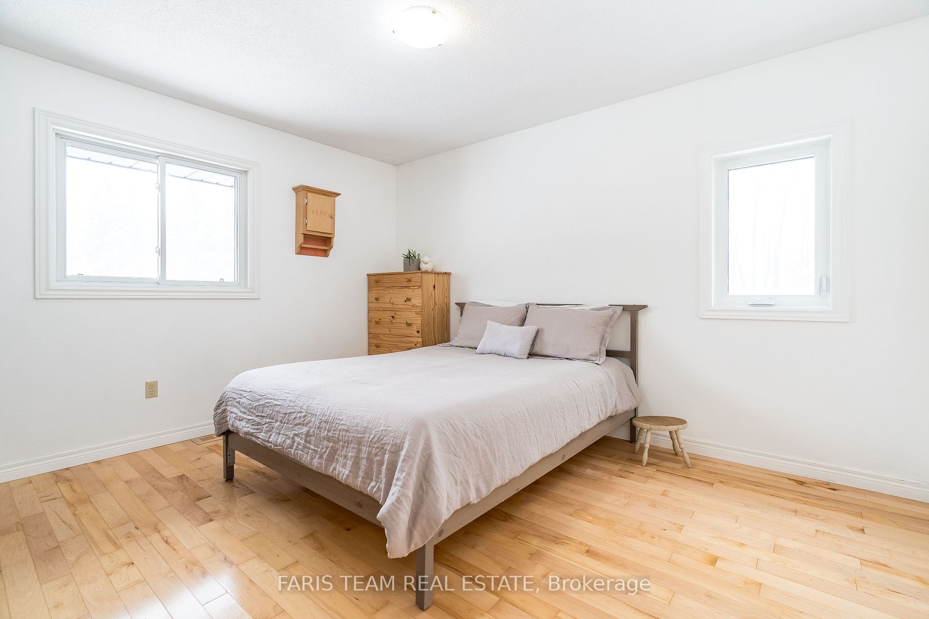 4120 Sunnidale Con. 9