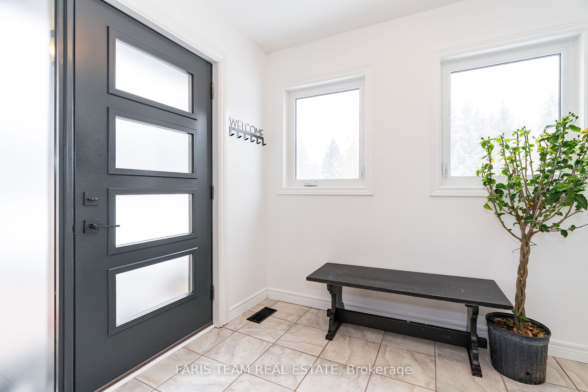 4120 Sunnidale Con. 9