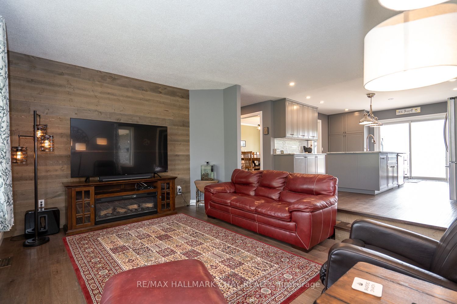 2173 Fairgrounds Rd S