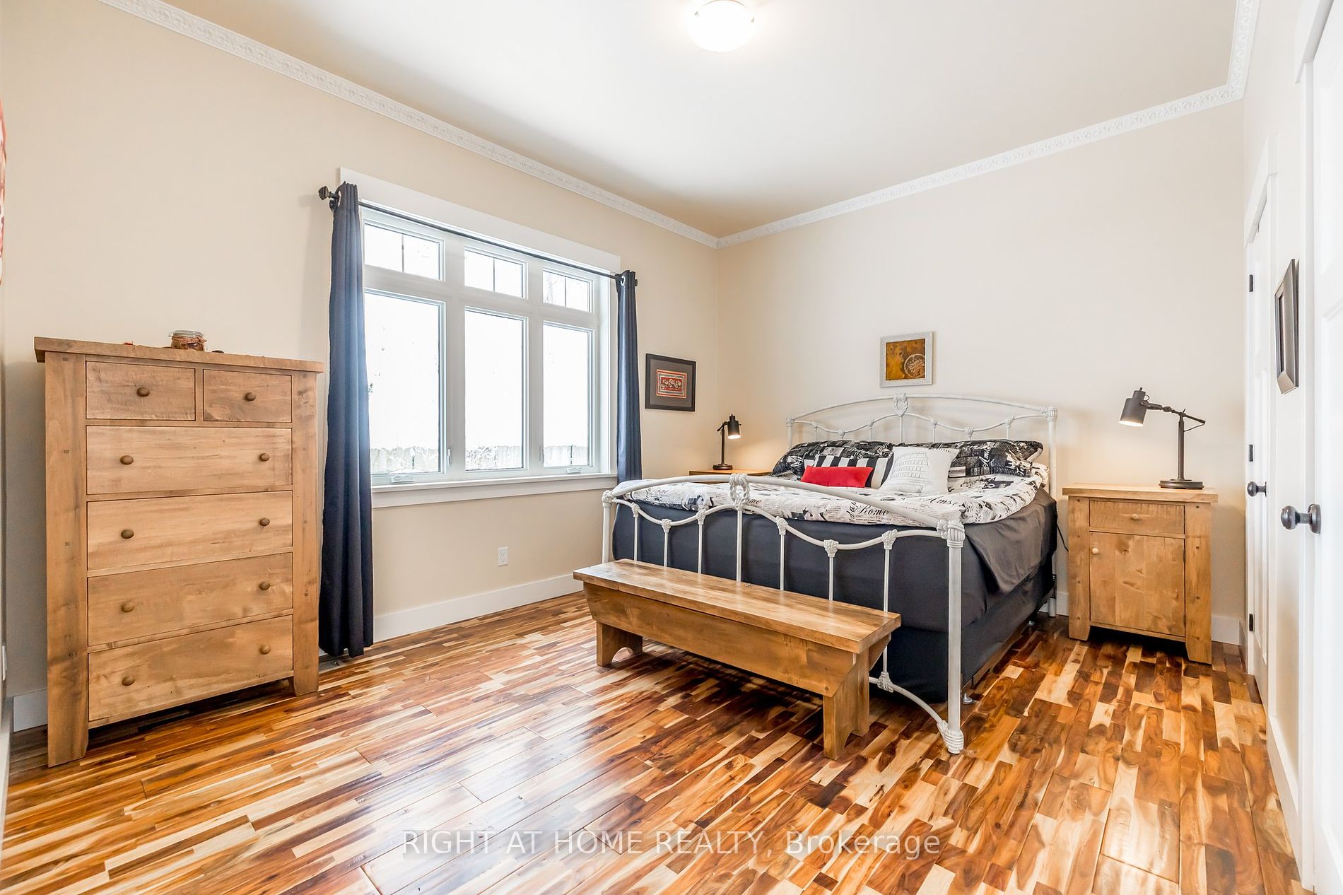 5 Dale Crt