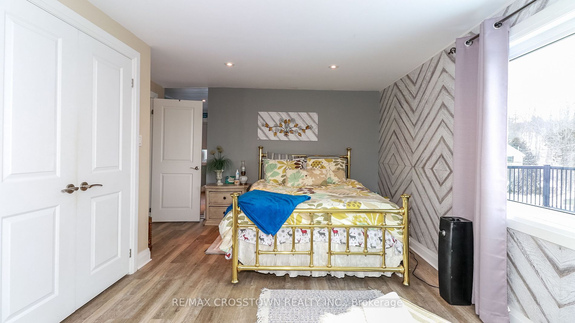 181 Shanty Bay Rd