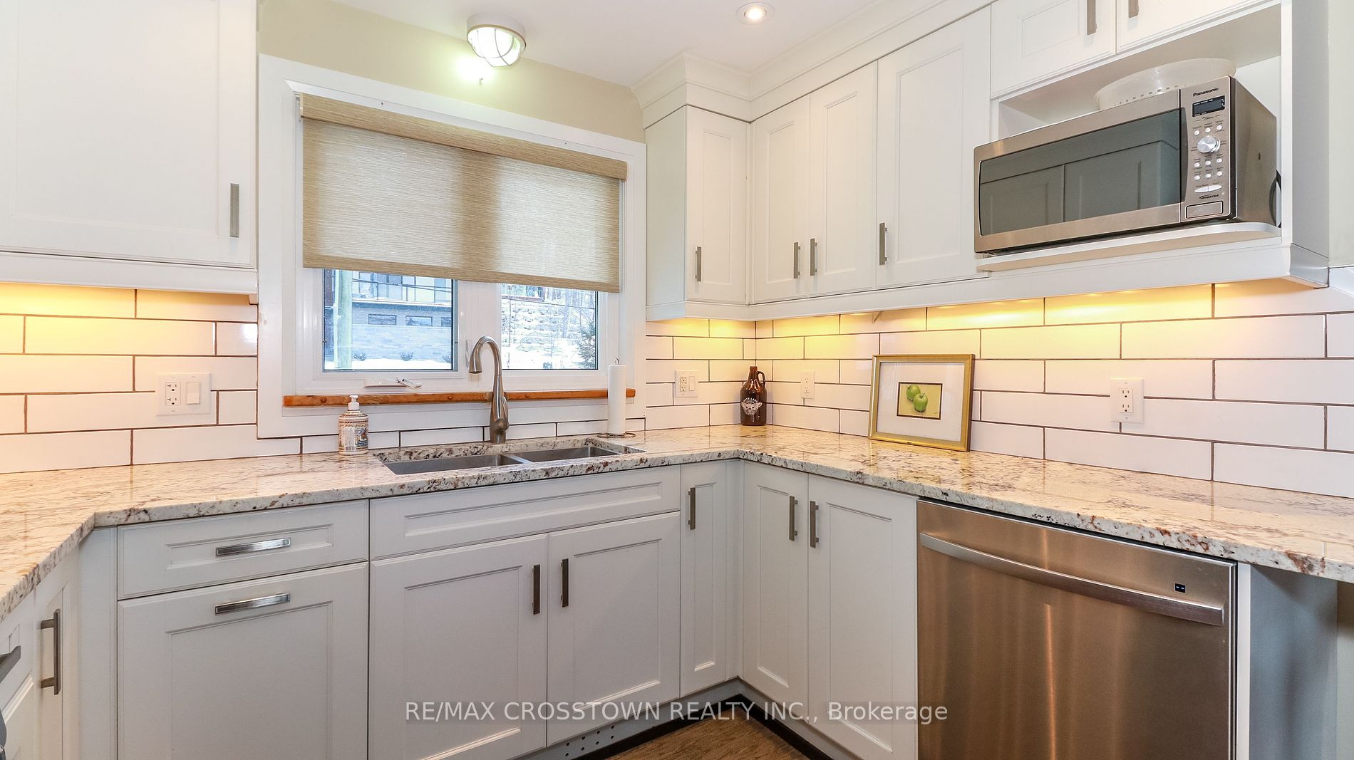 181 Shanty Bay Rd
