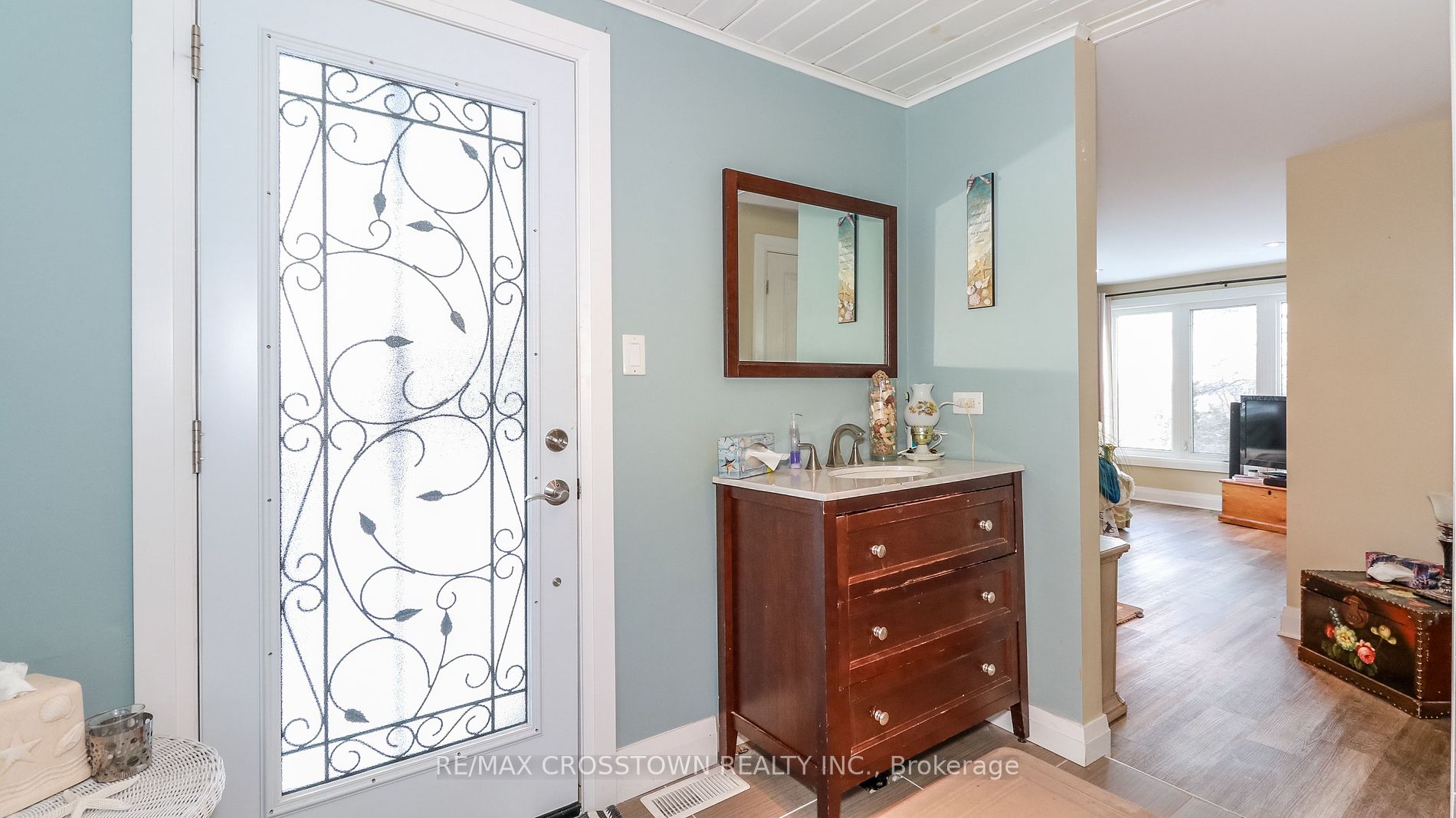 181 Shanty Bay Rd