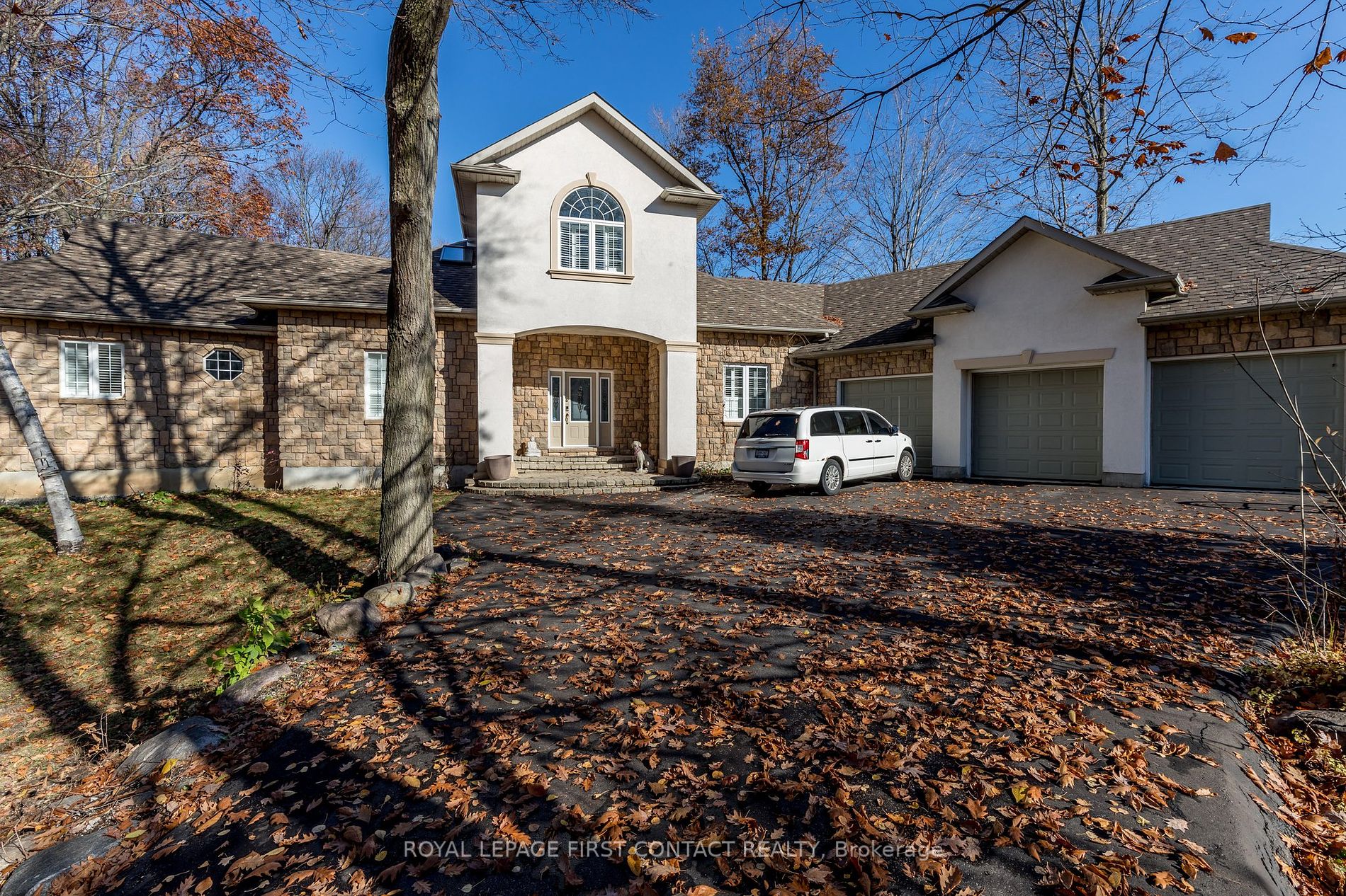29 Glenhuron Dr