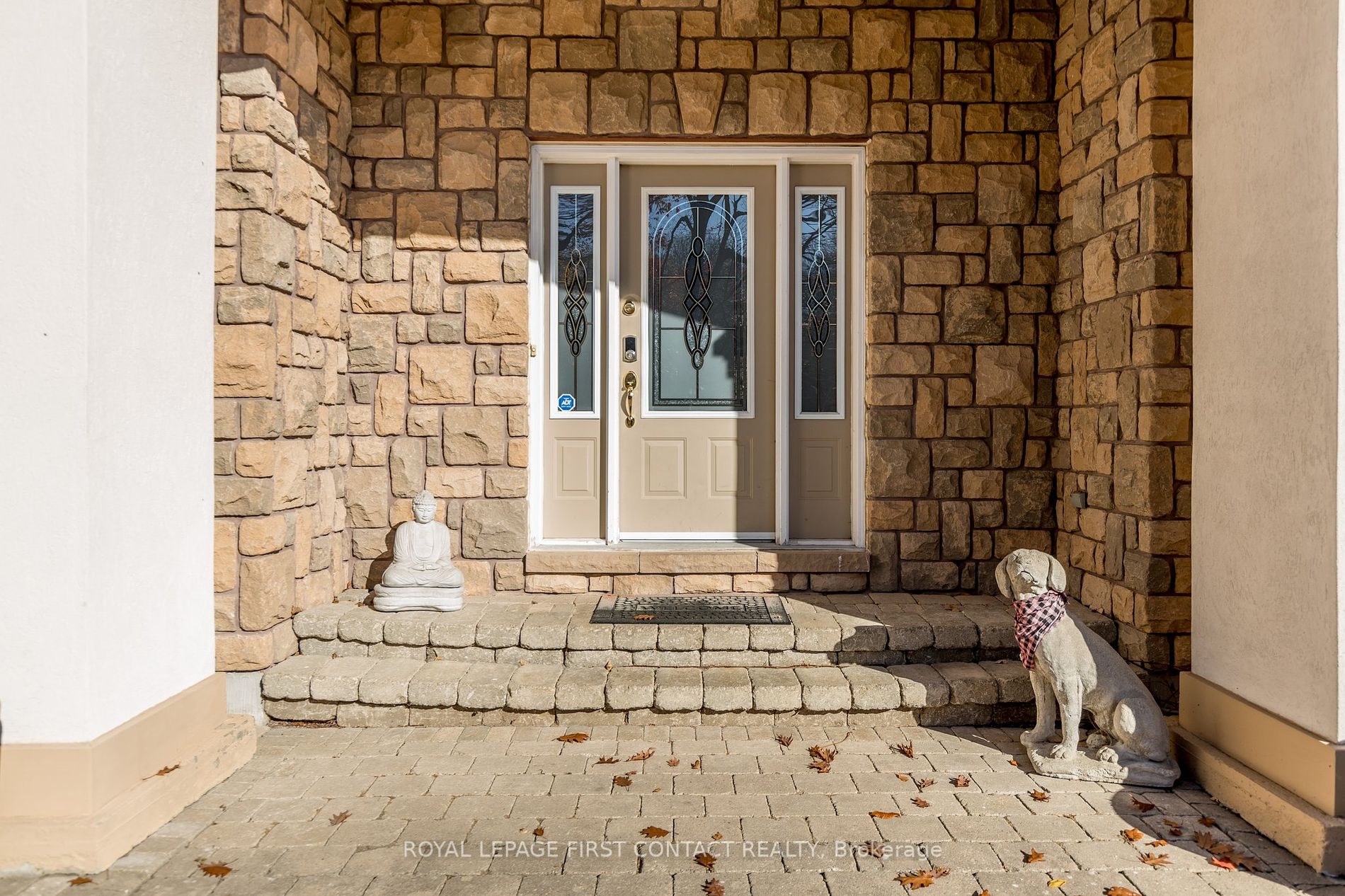29 Glenhuron Dr