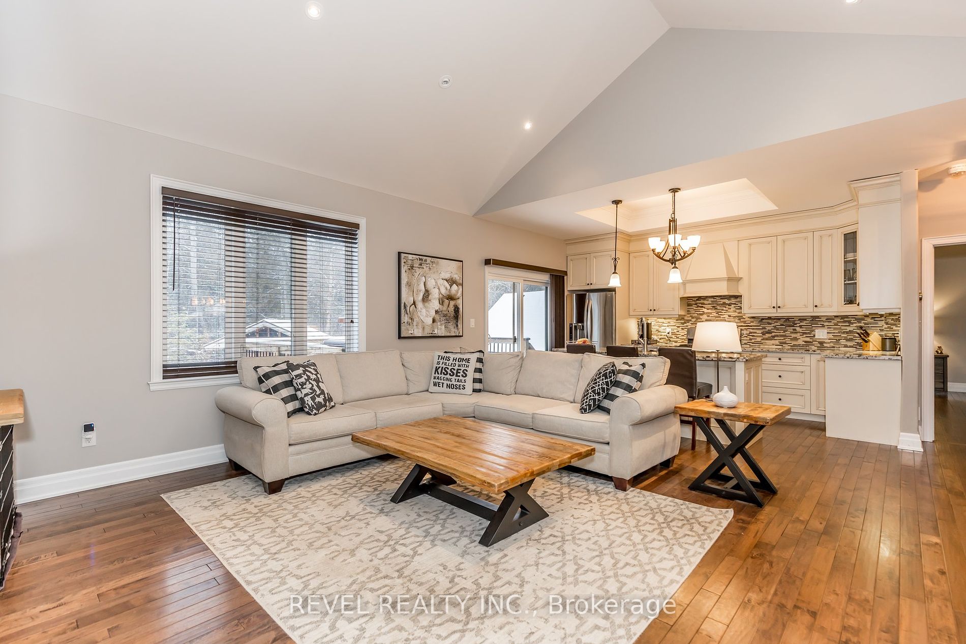 103 Moreau Parkway