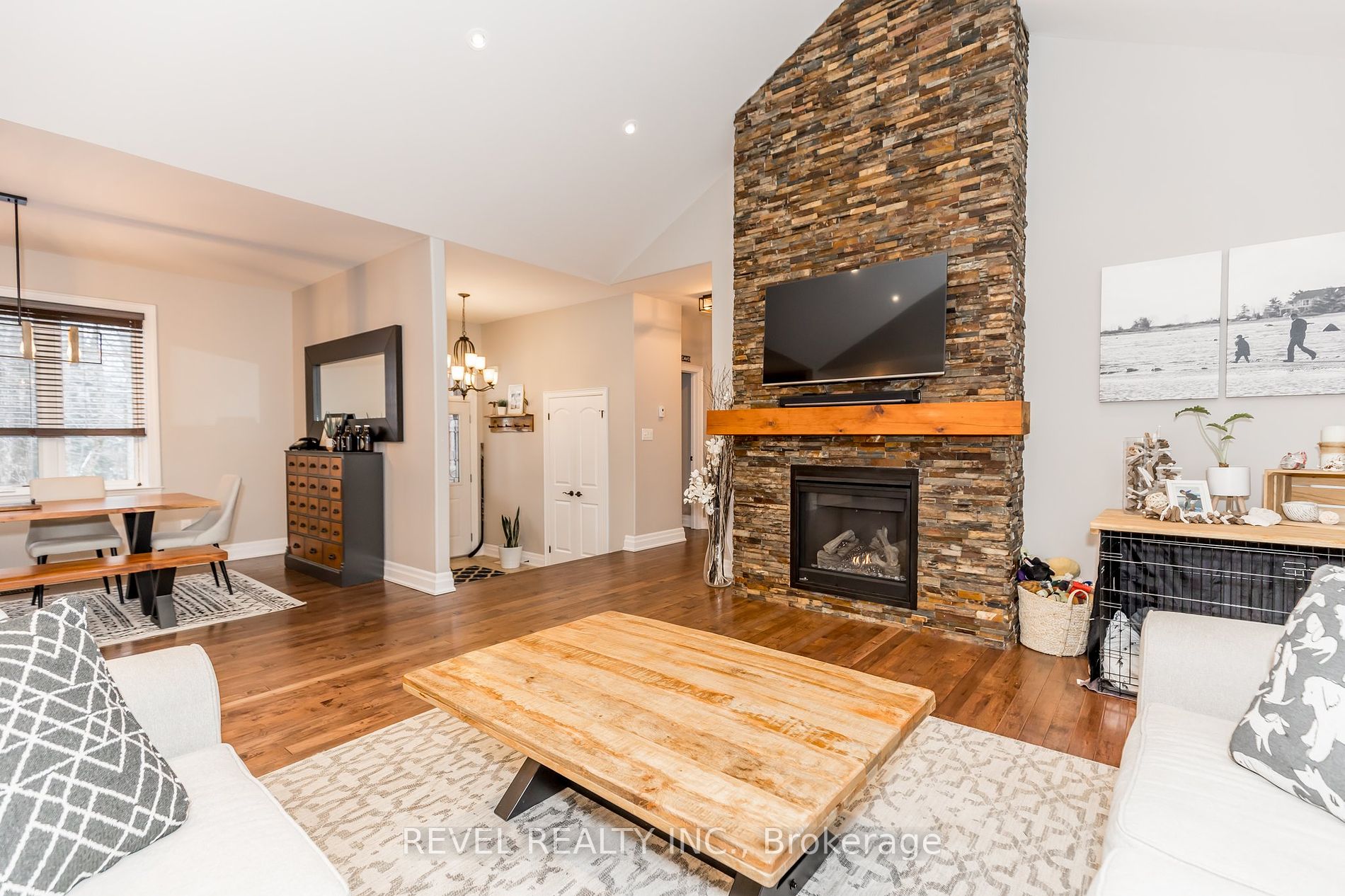 103 Moreau Parkway