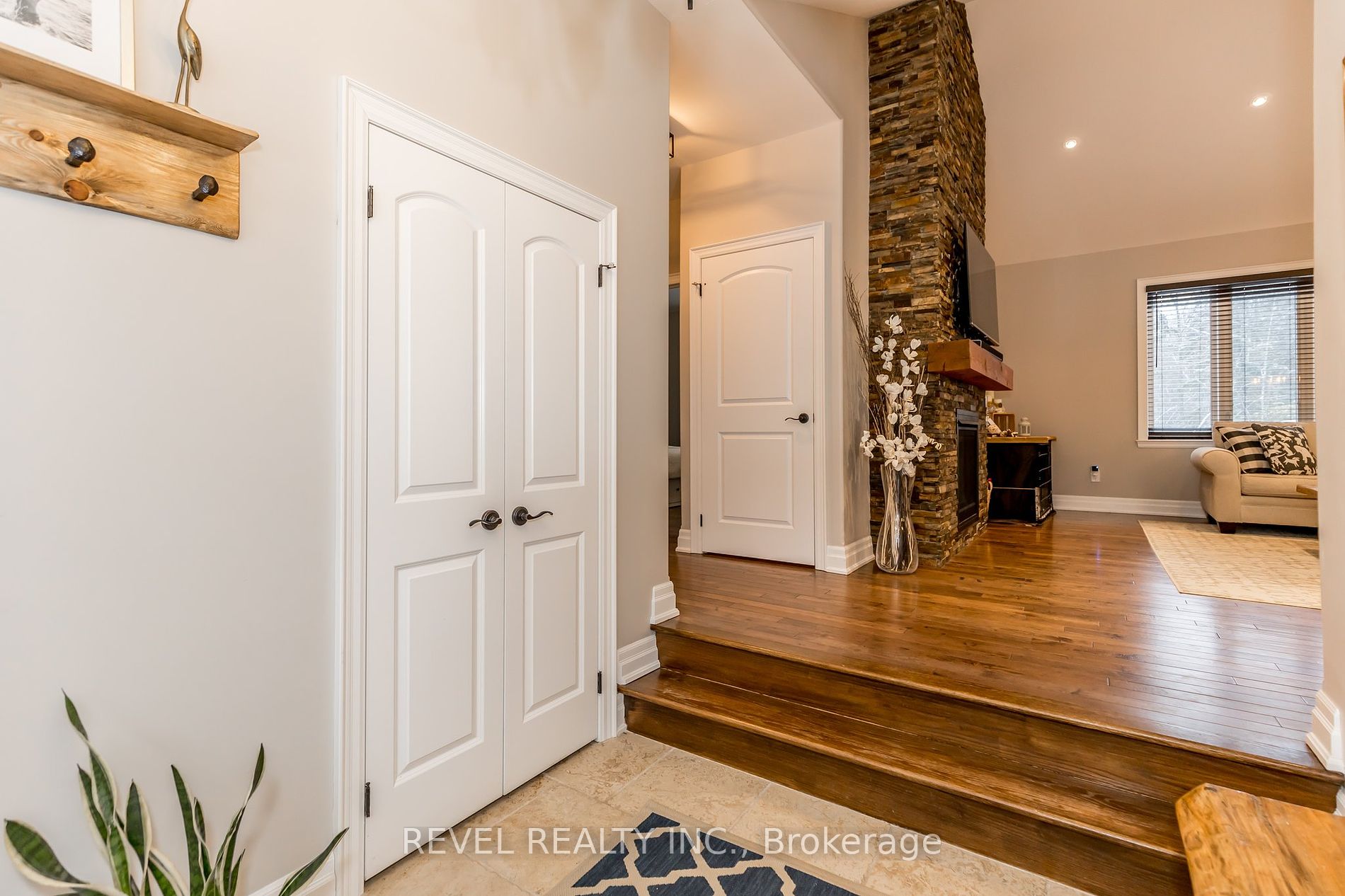 103 Moreau Parkway