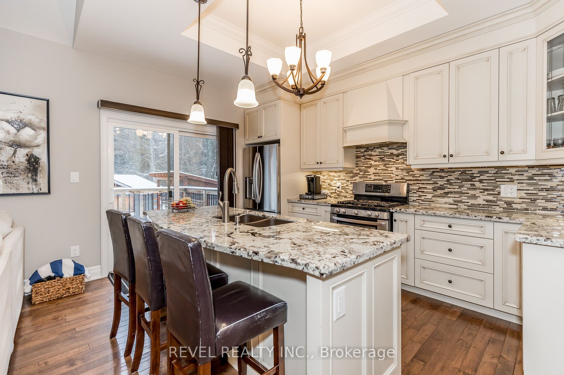 103 Moreau Parkway