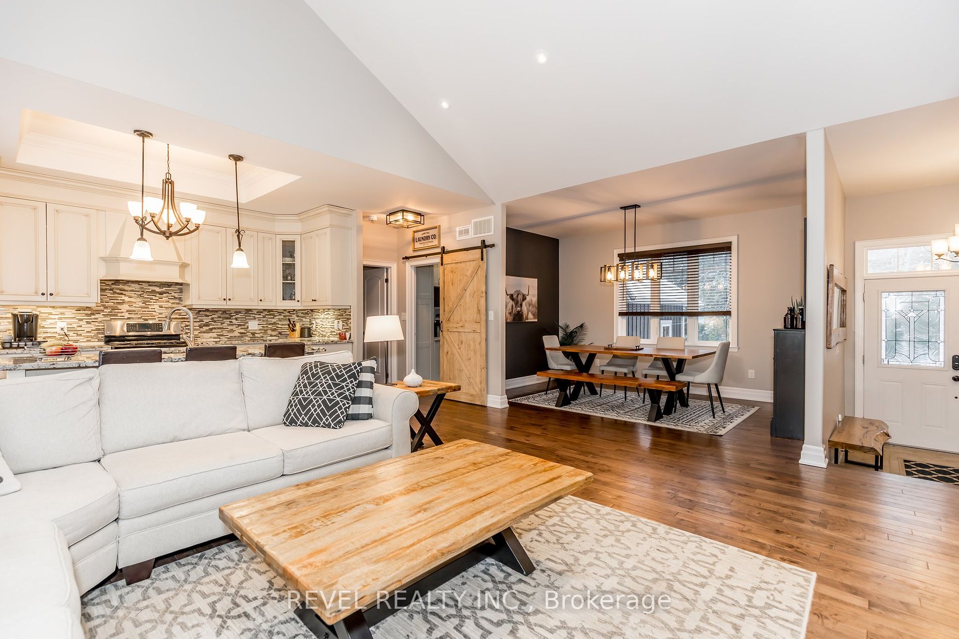 103 Moreau Parkway