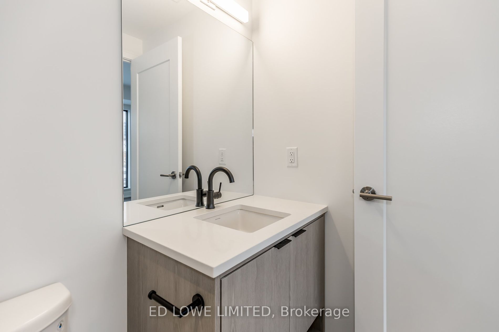 185 Dunlop Street E, #523