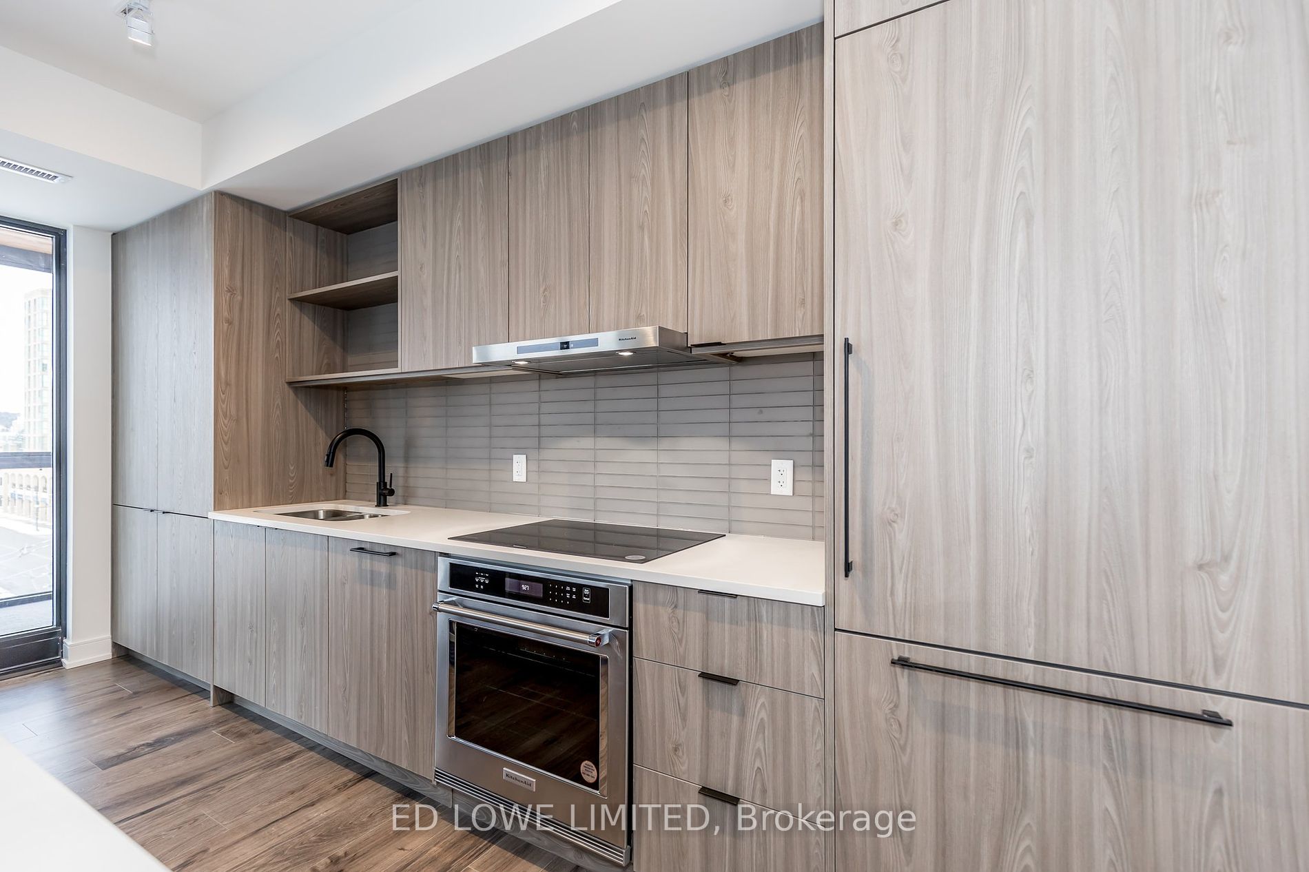 185 Dunlop Street E, #523