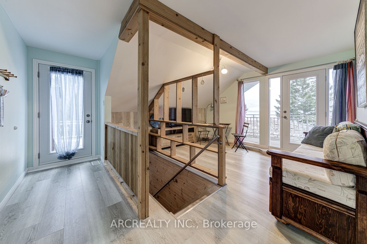 1482 Tiny Beaches Rd Road N