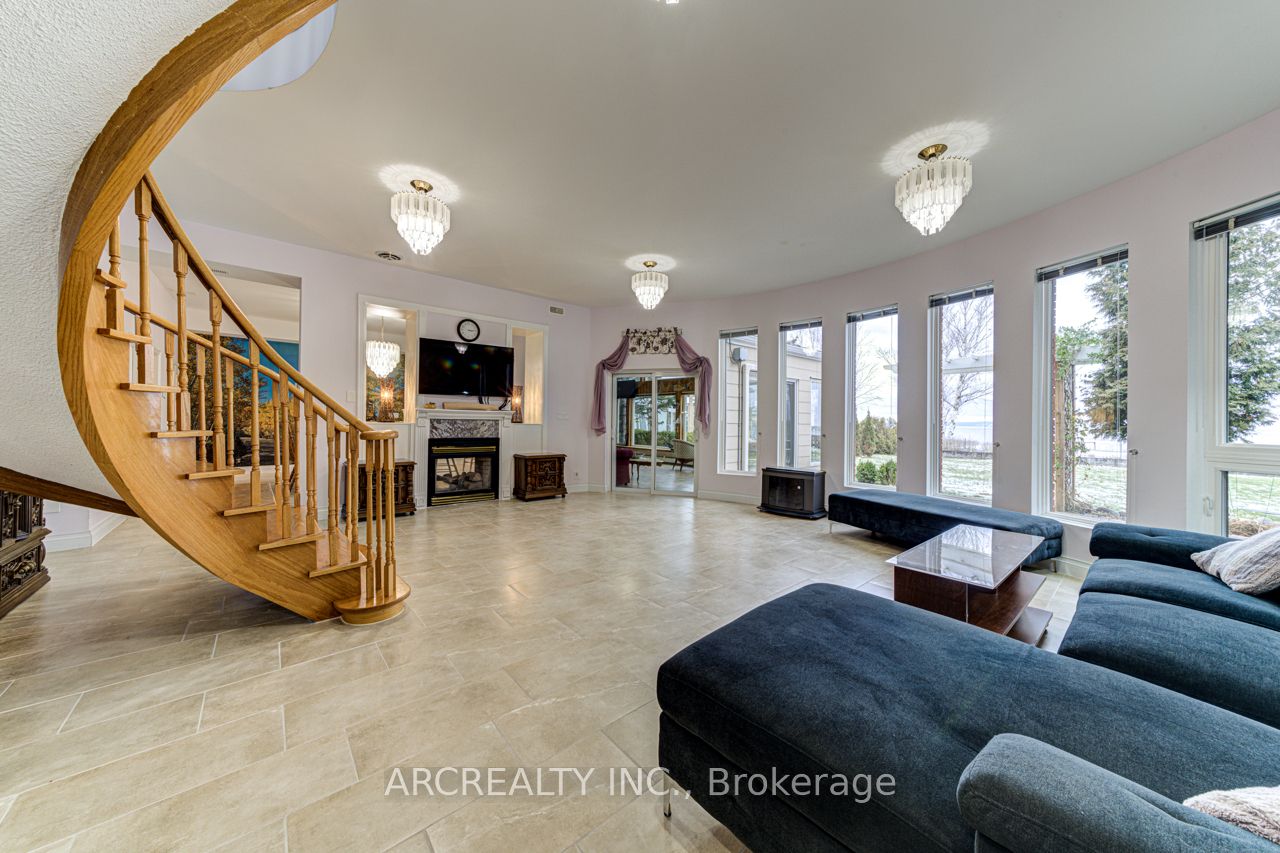 1482 Tiny Beaches Rd Road N