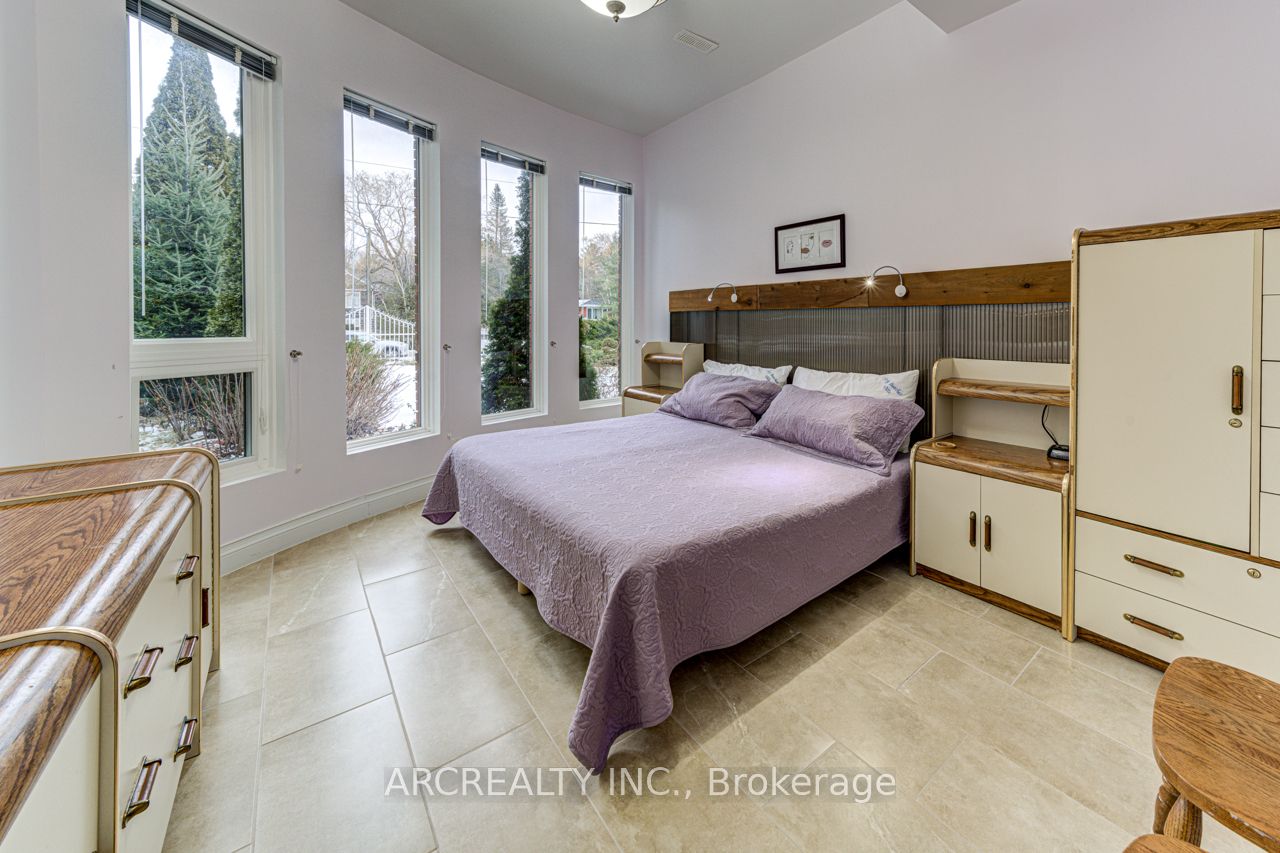 1482 Tiny Beaches Rd Road N