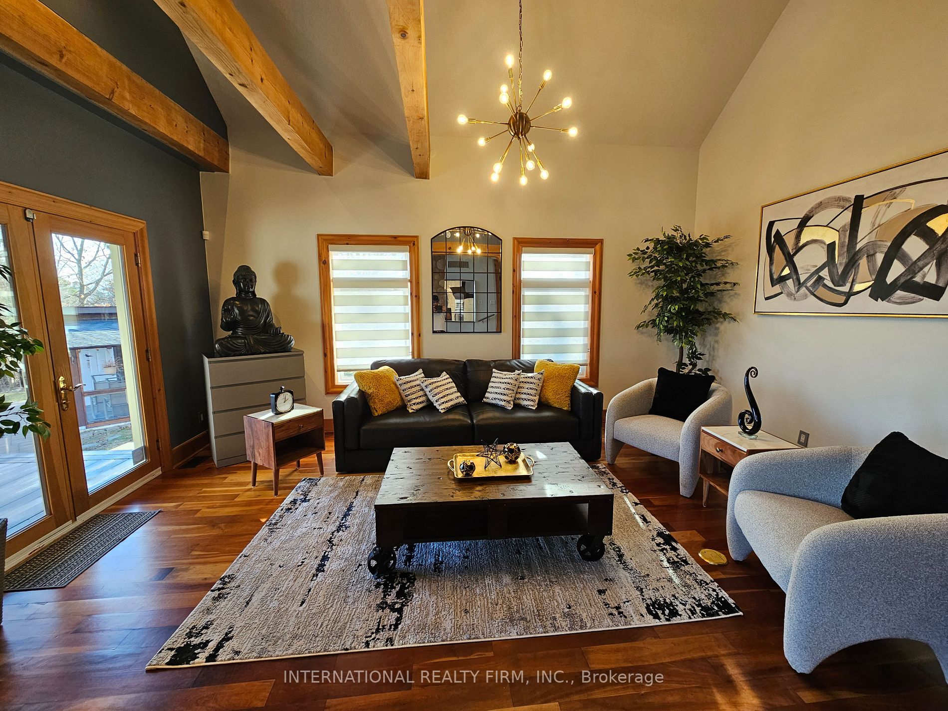 6 Pinehurst Lane