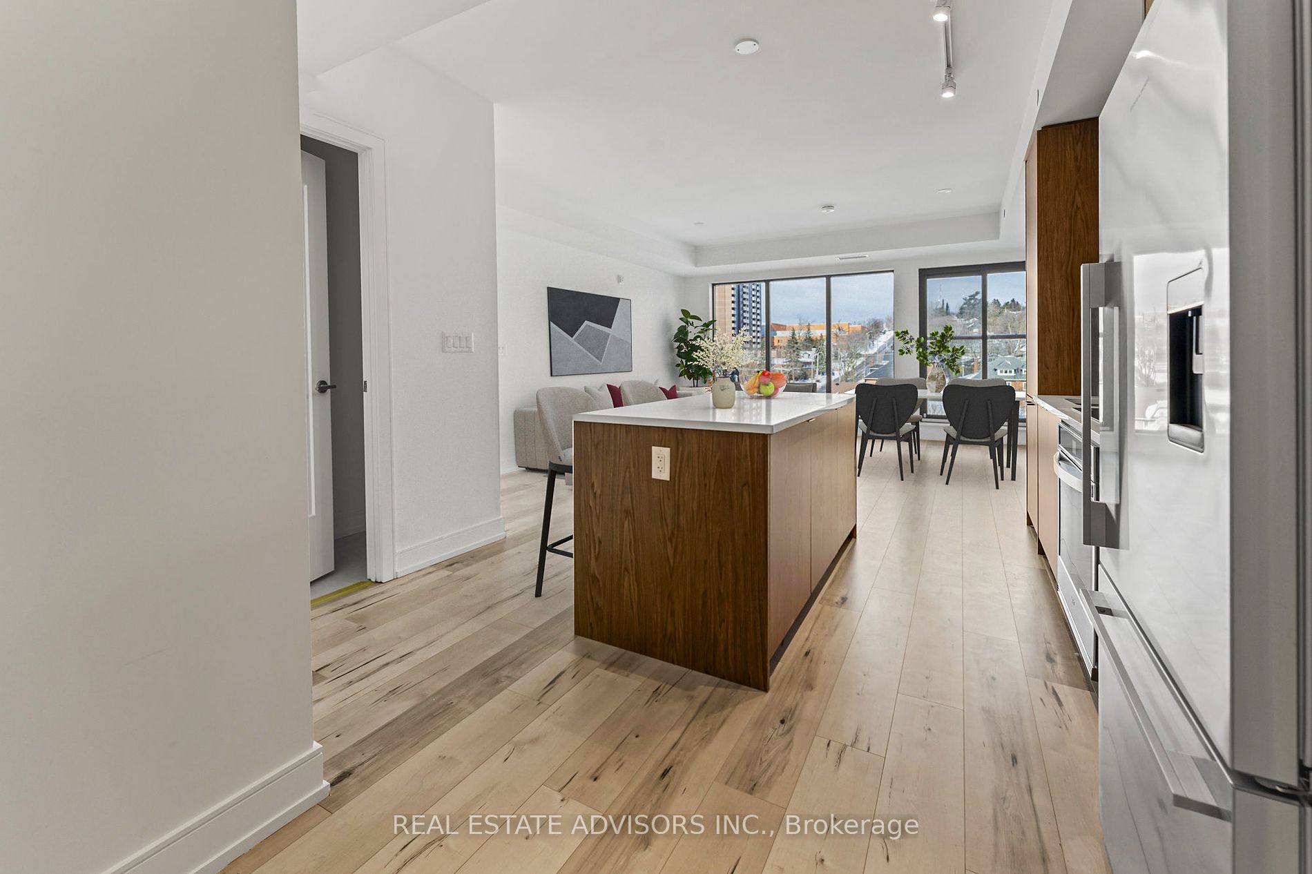 185 Dunlop Street E, #722