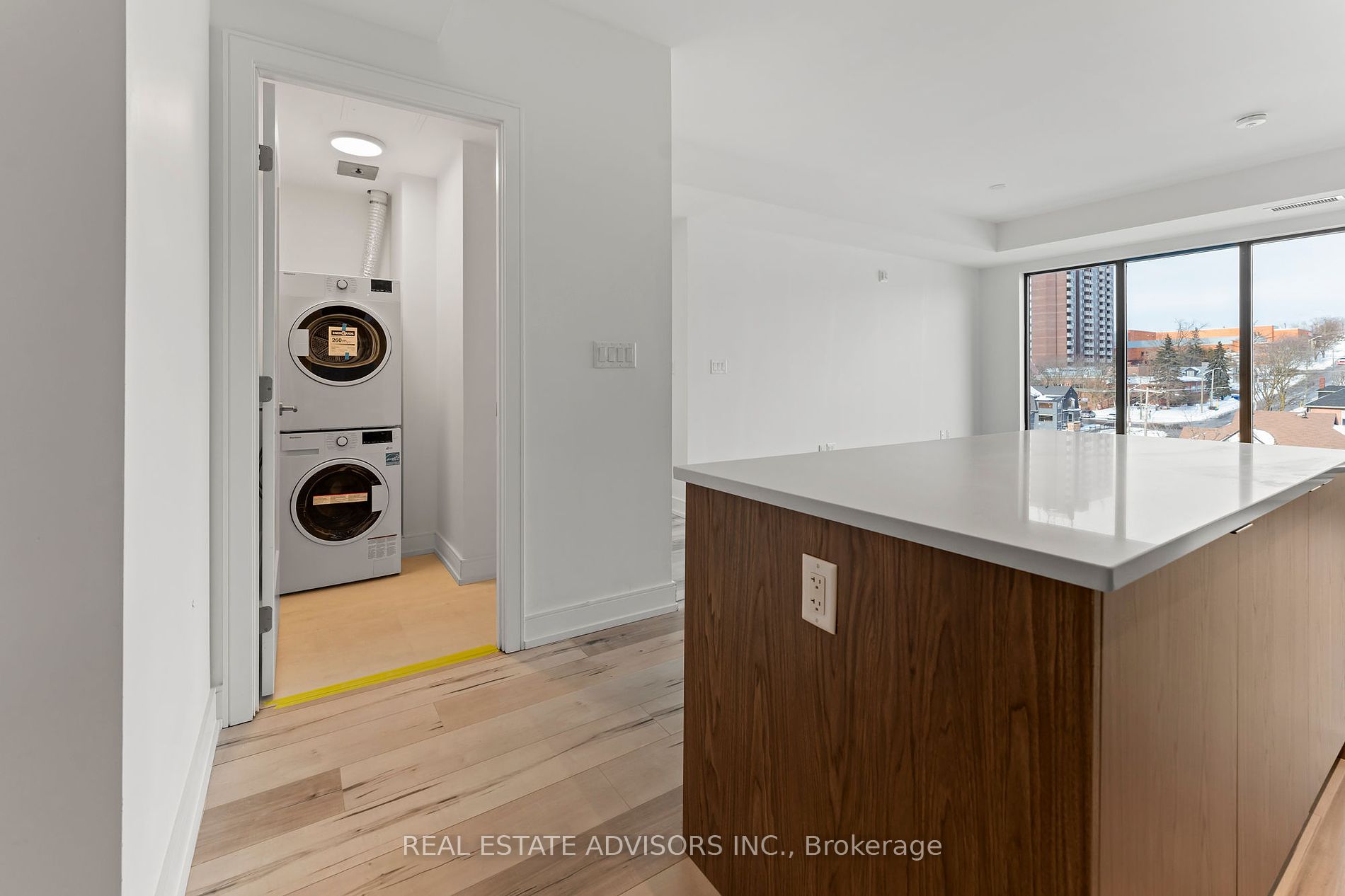 185 Dunlop Street E, #722